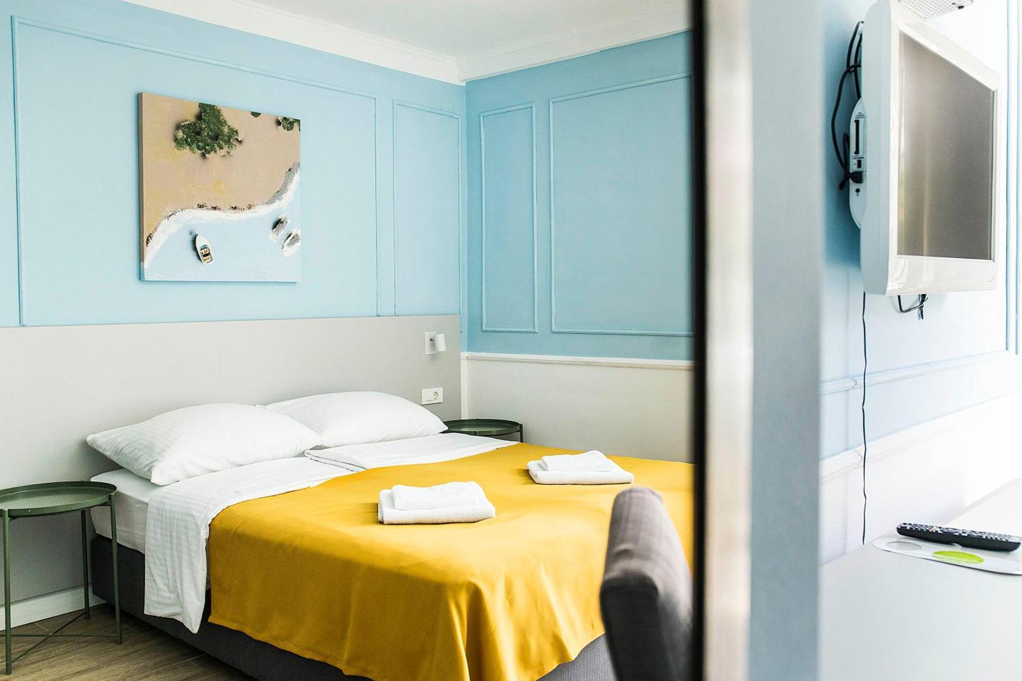 Triple Room,1664660238:JPEG