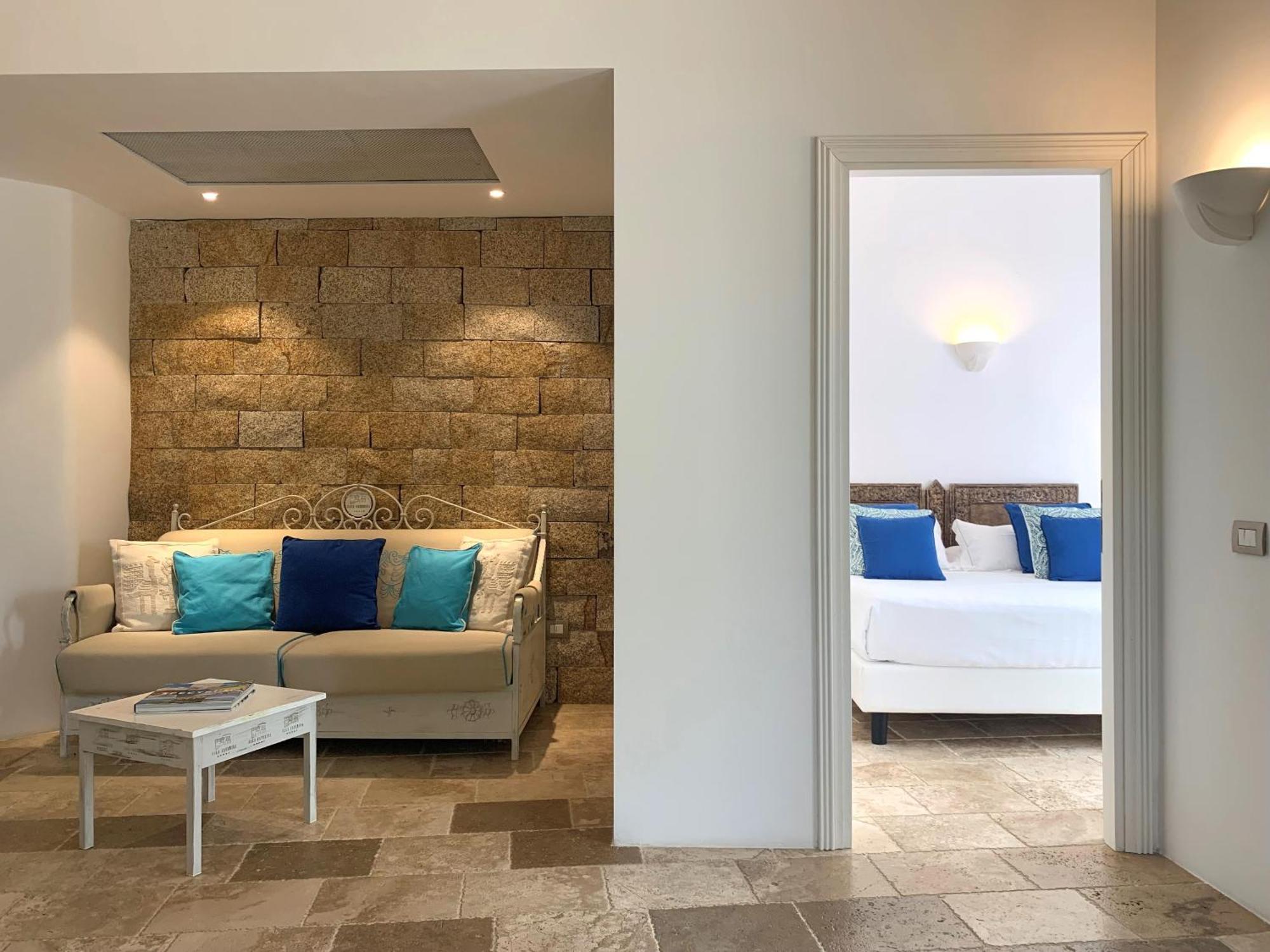 Standard Suite,1555804567:JPEG