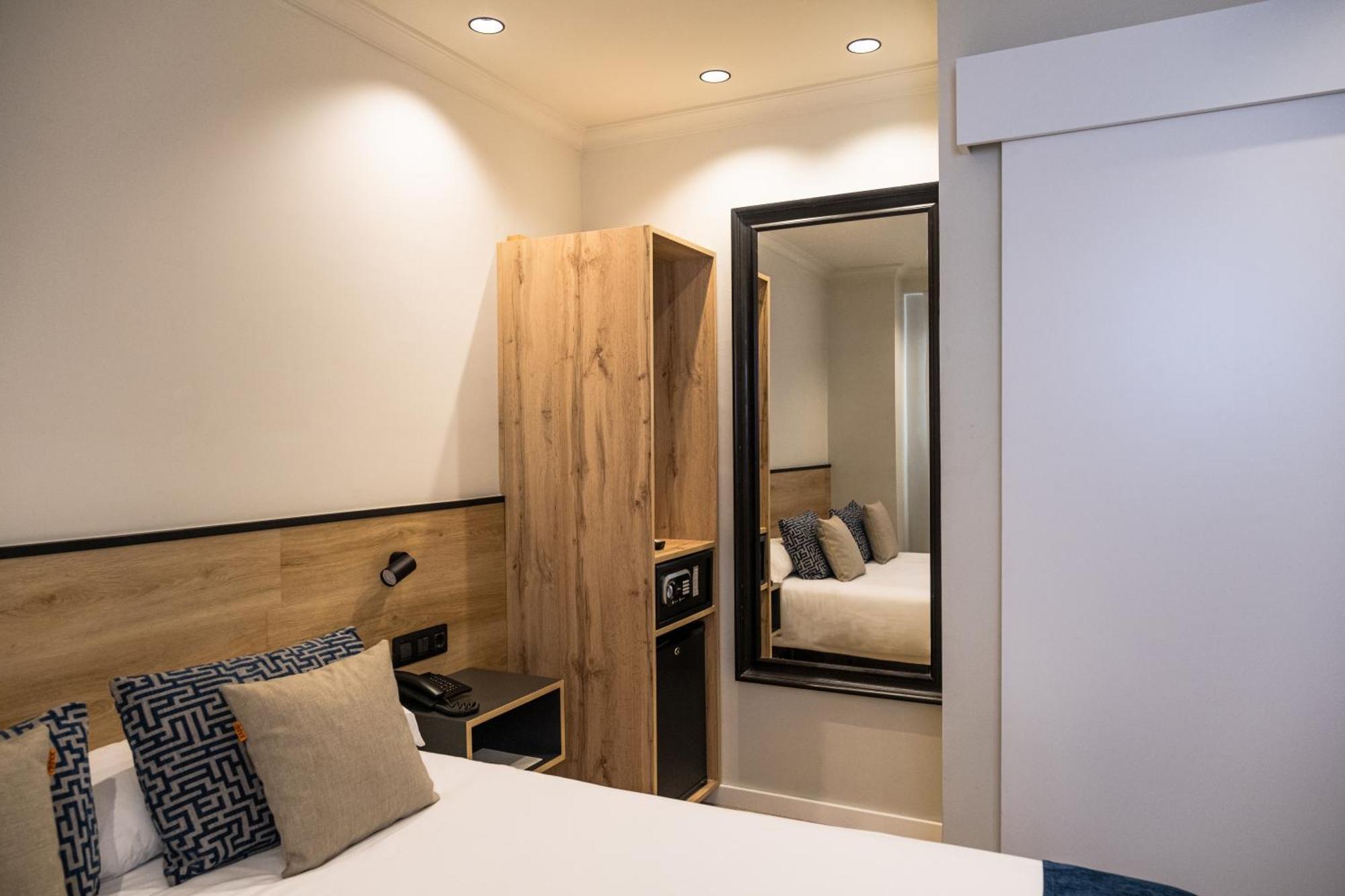 Double or Twin Room,1555808482:JPEG