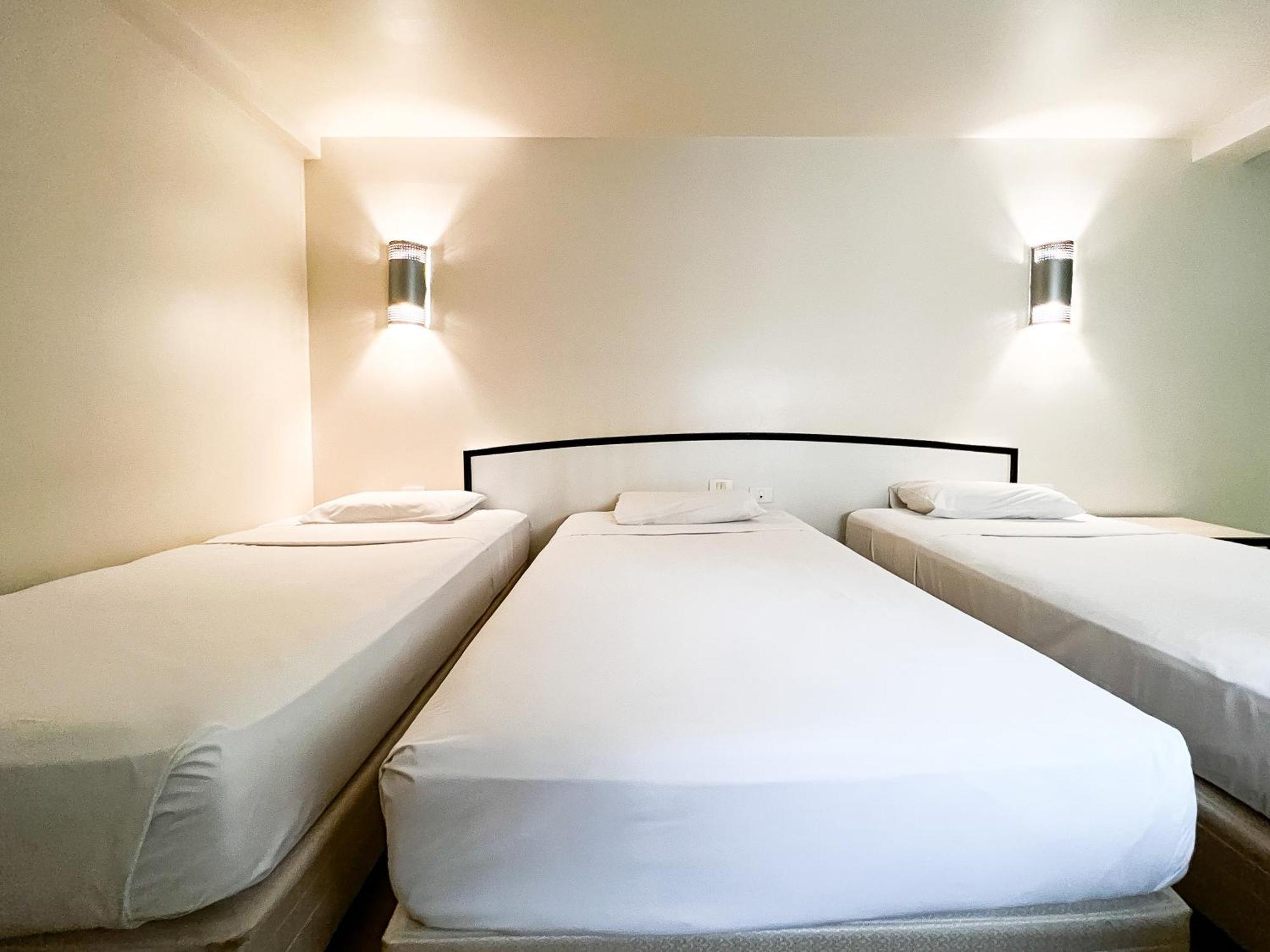 Classic Triple Room,1555879612:JPEG