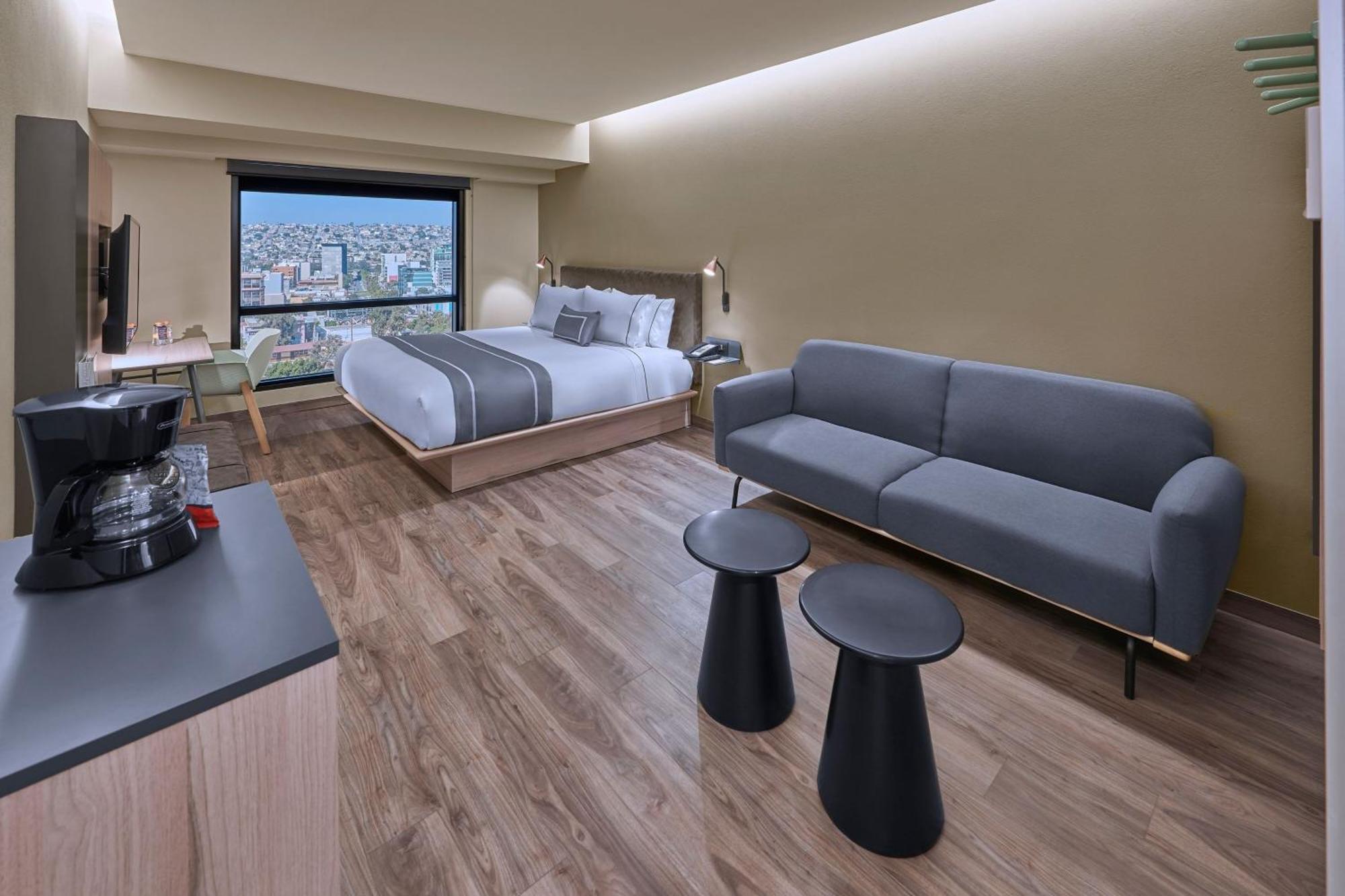 Superior Room,1541132422:JPEG