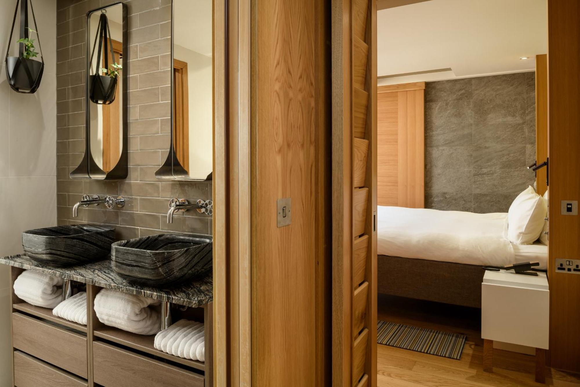Double Room ROOMY-BATH