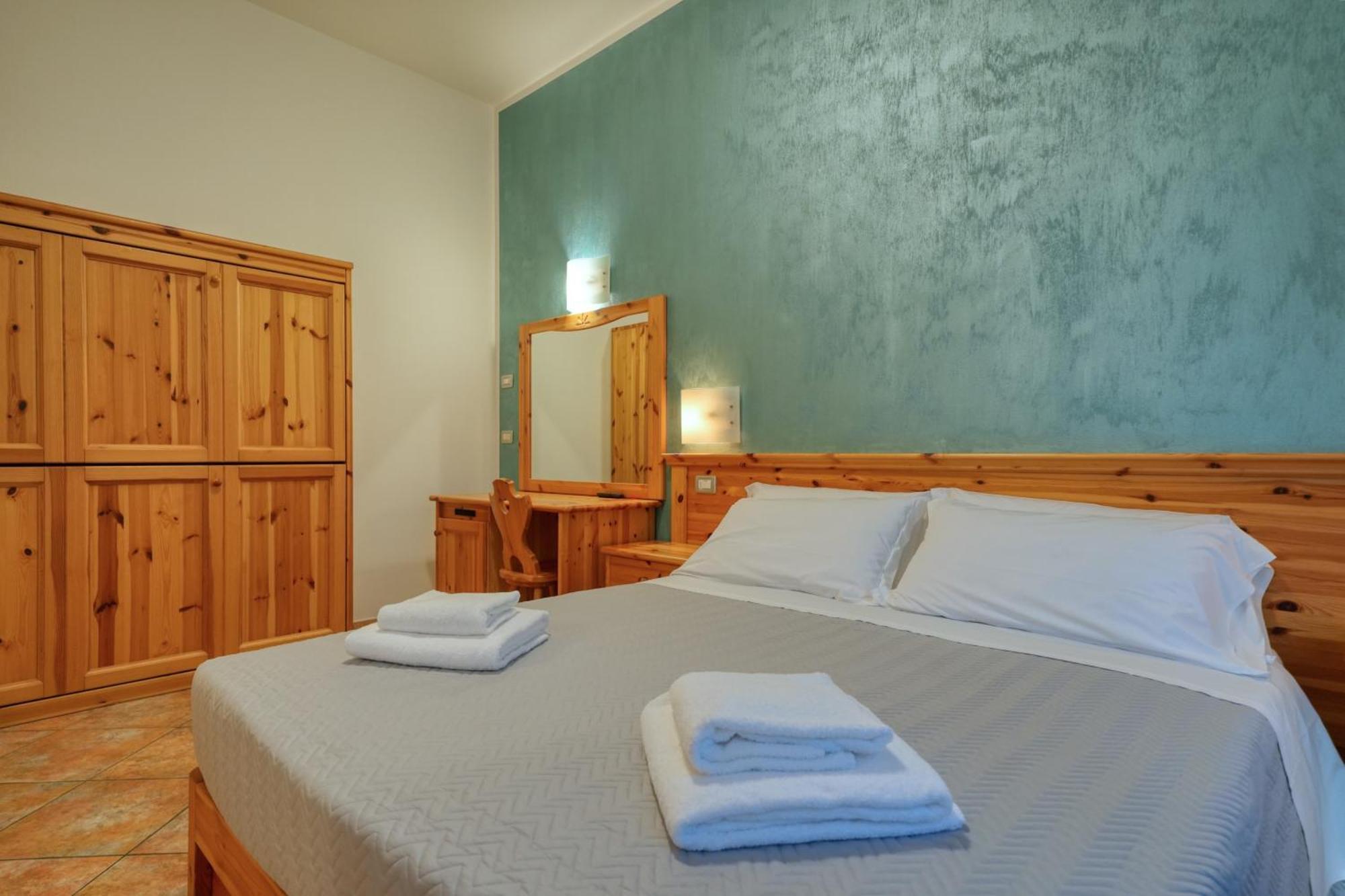 Double Room,1556069710:JPEG