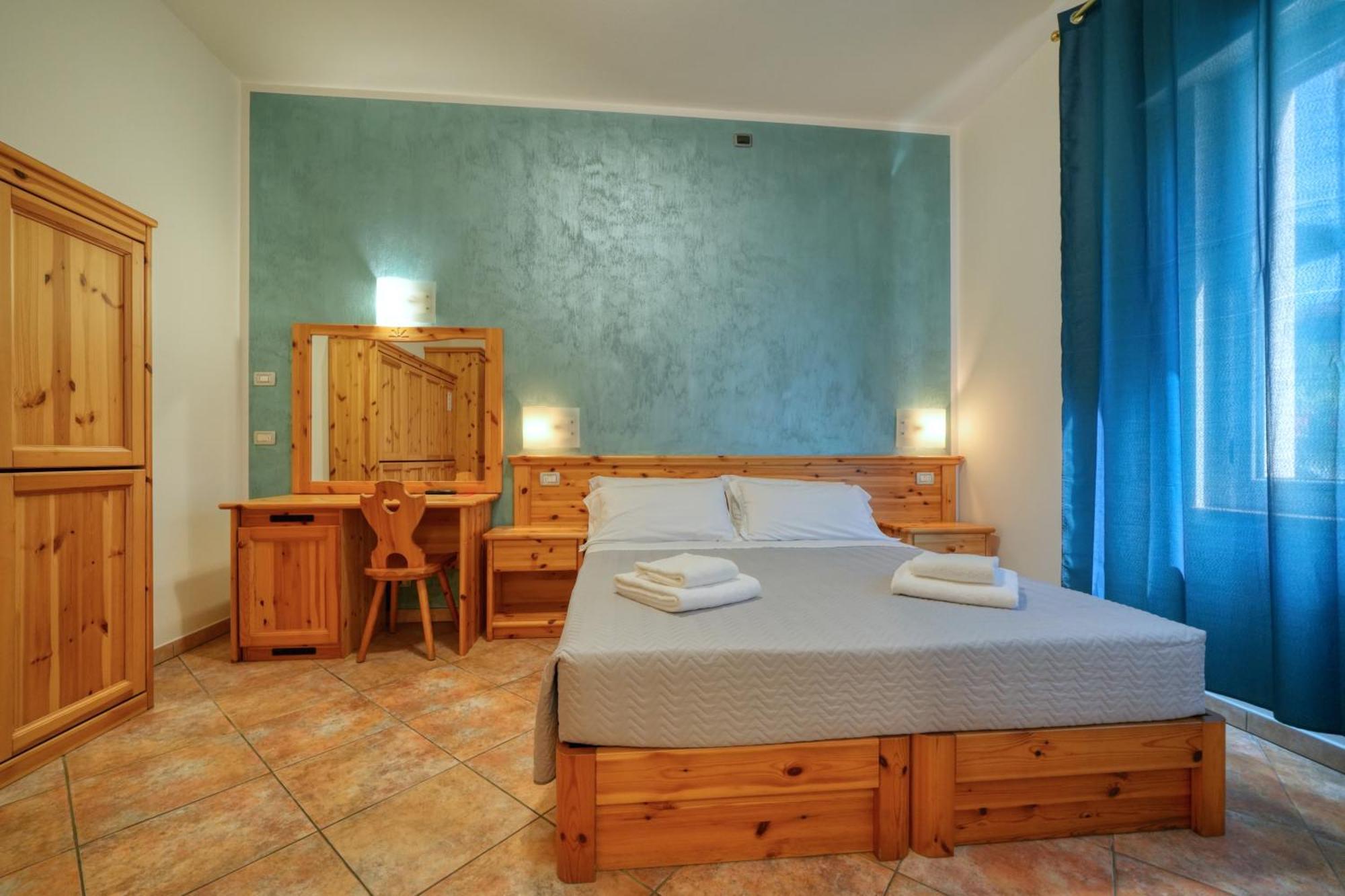 Double Room,1556071297:JPEG