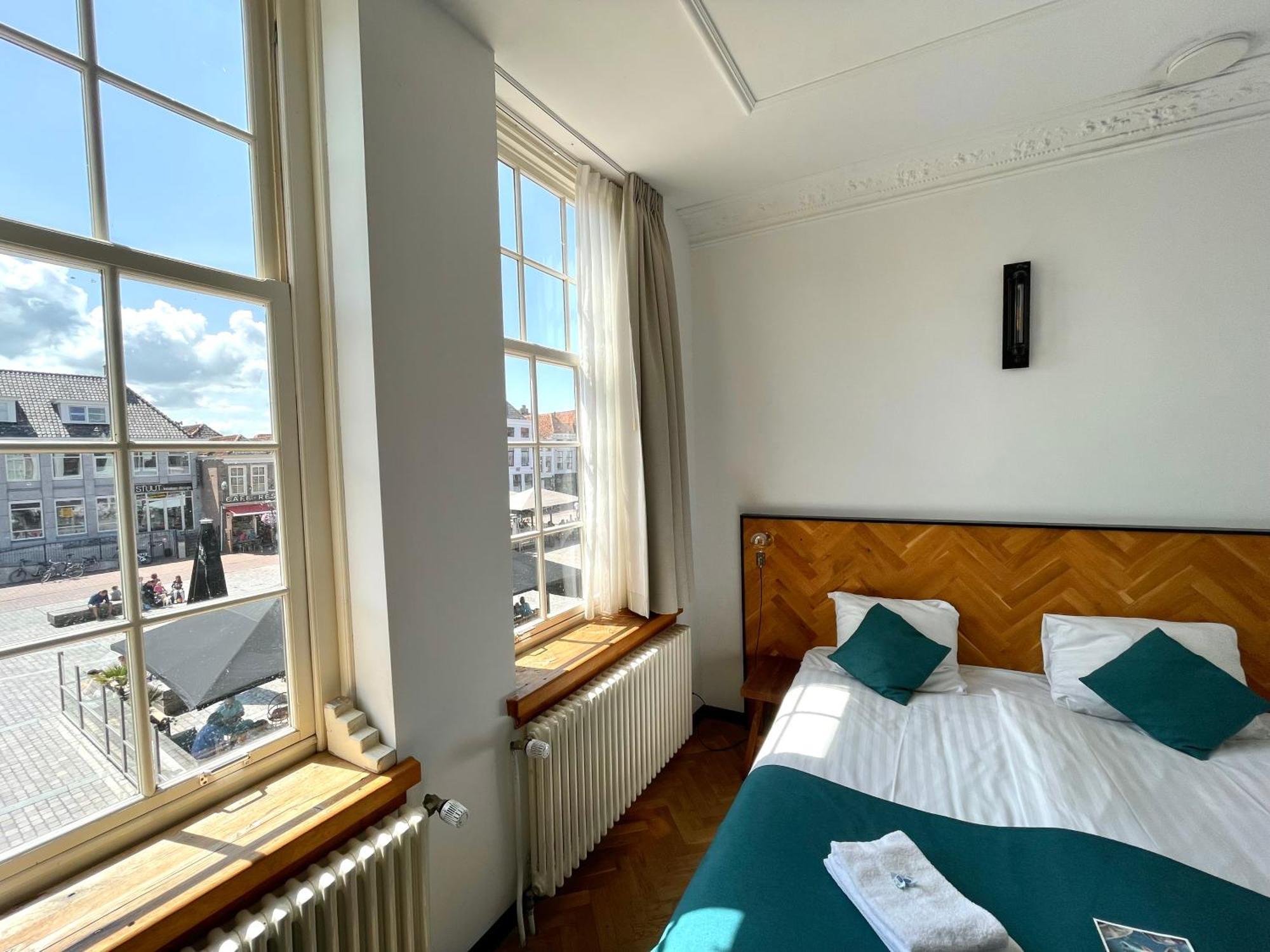 Deluxe Family Suite
