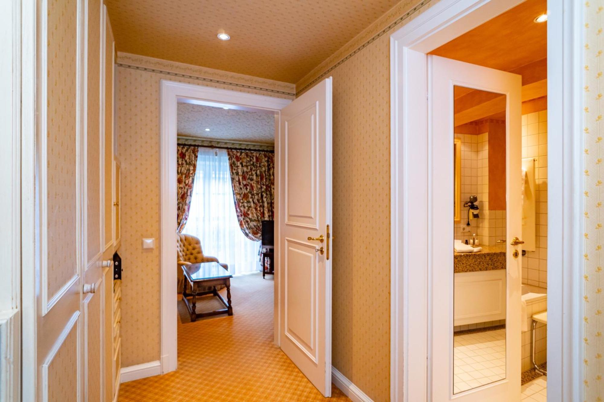 Deluxe Single Room
