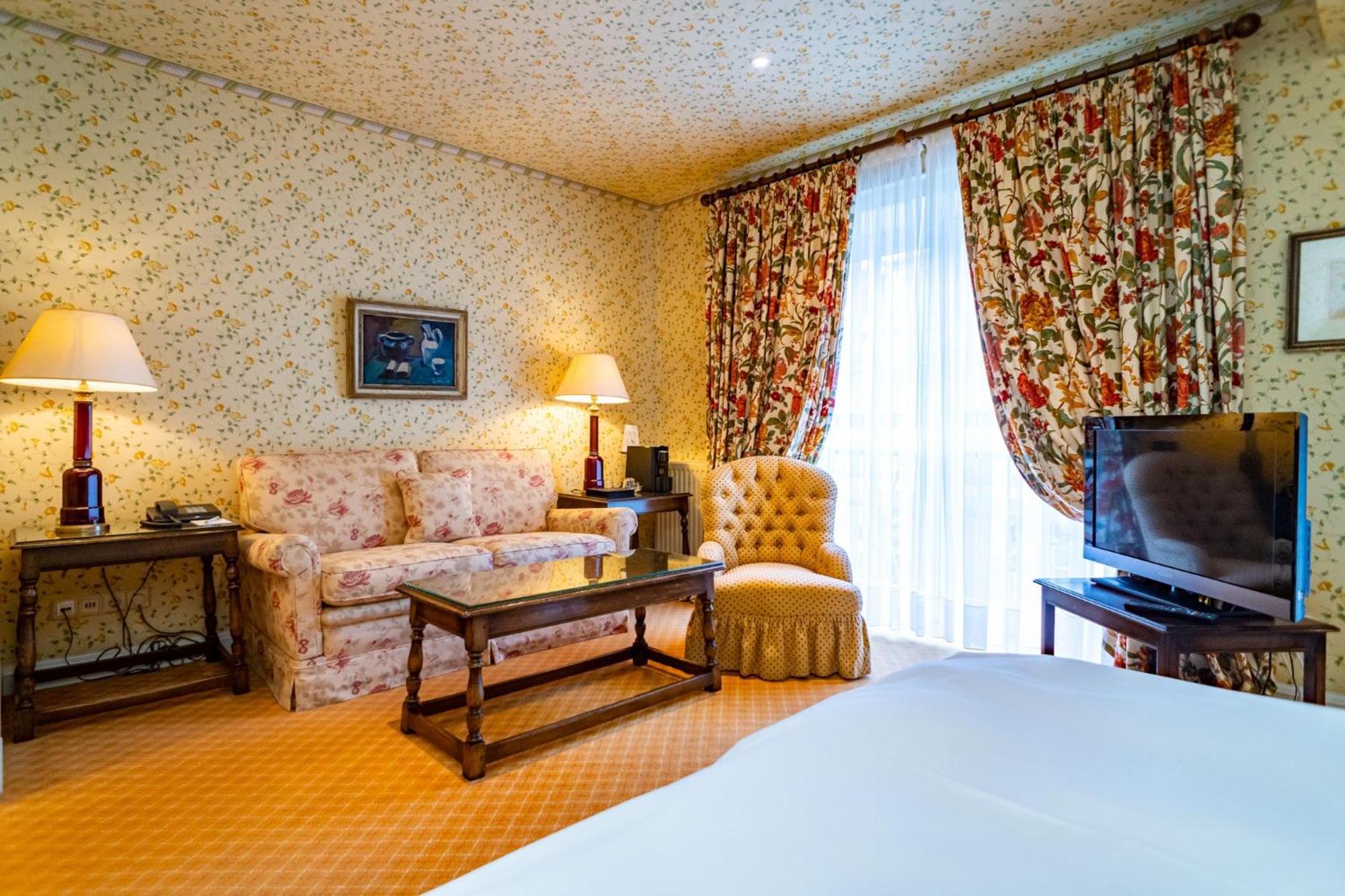 Deluxe Single Room