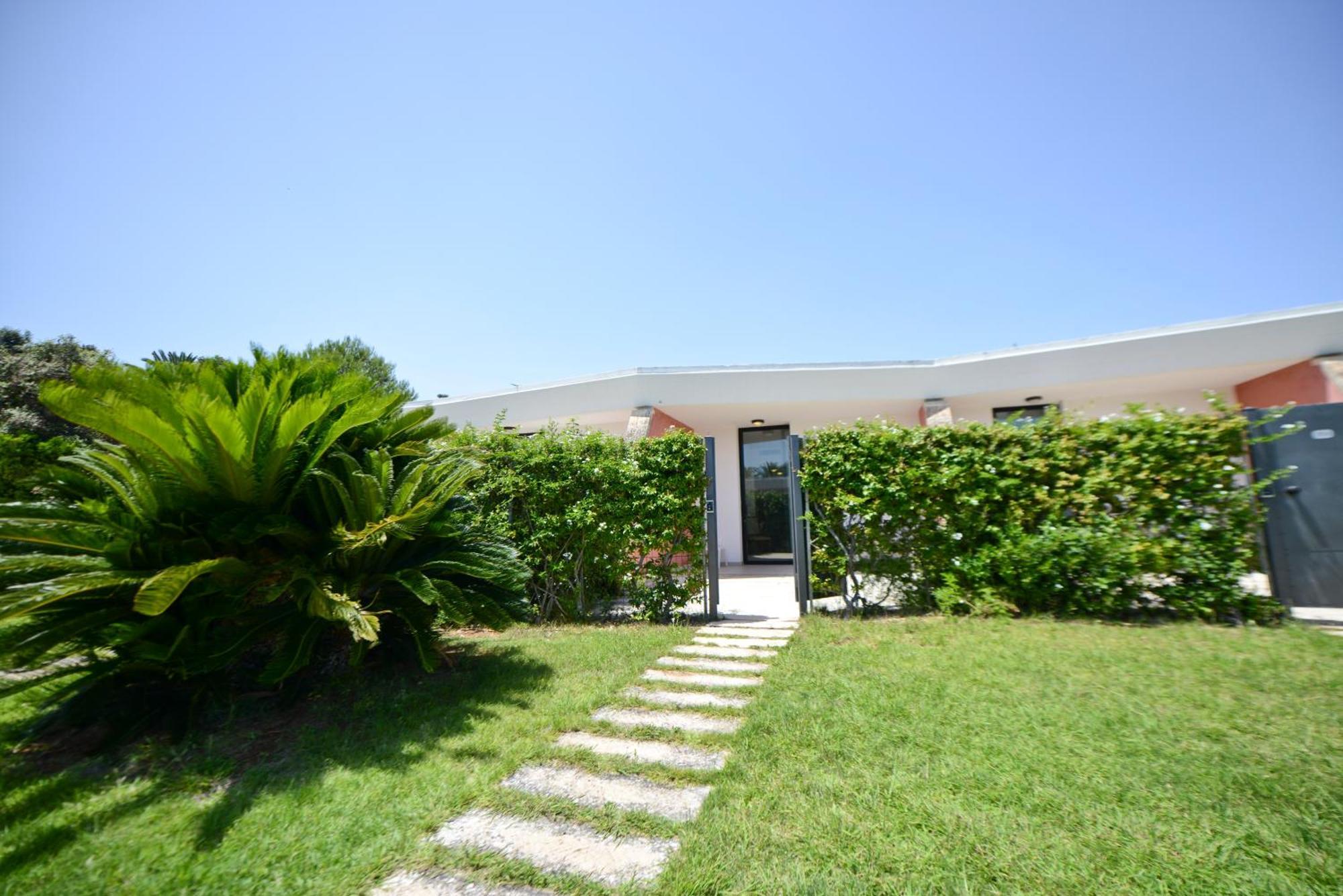 Double or Twin Room Garden View