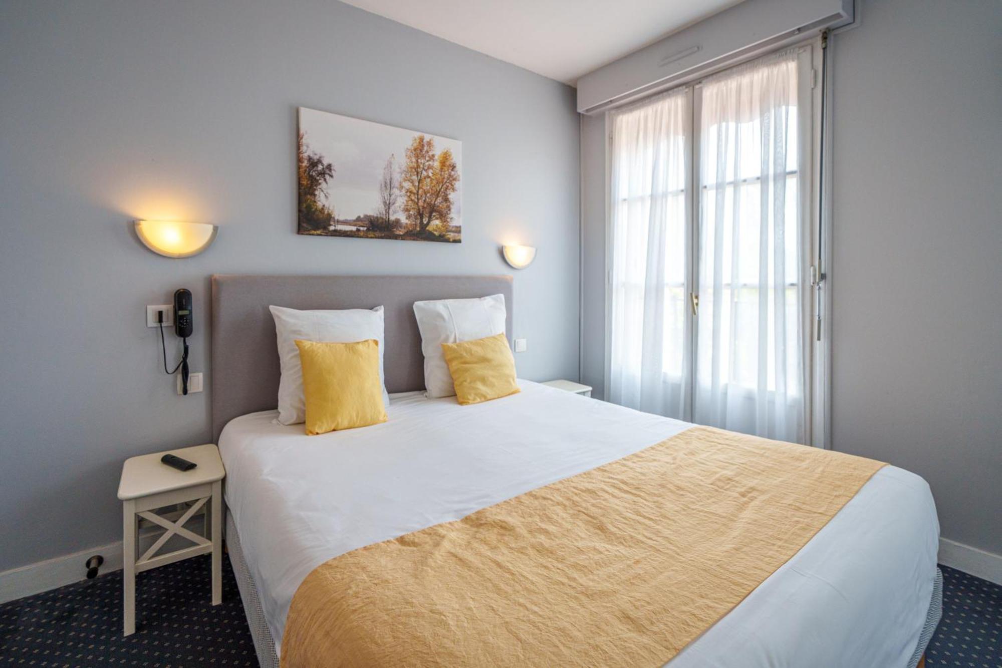 Double Room,1556206387:JPEG