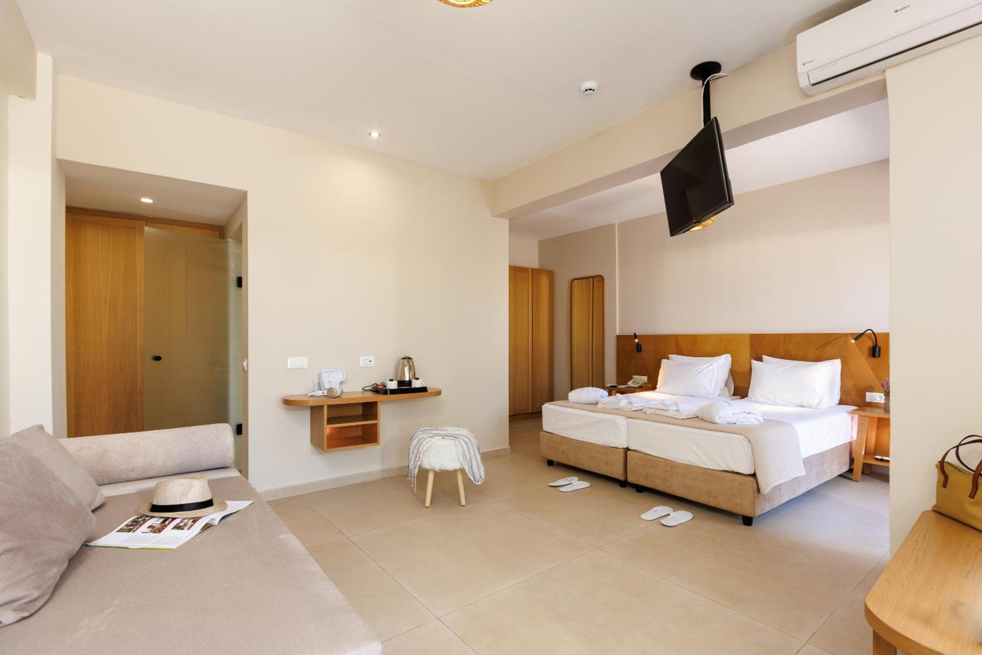 Superior Double or Twin Room Garden View