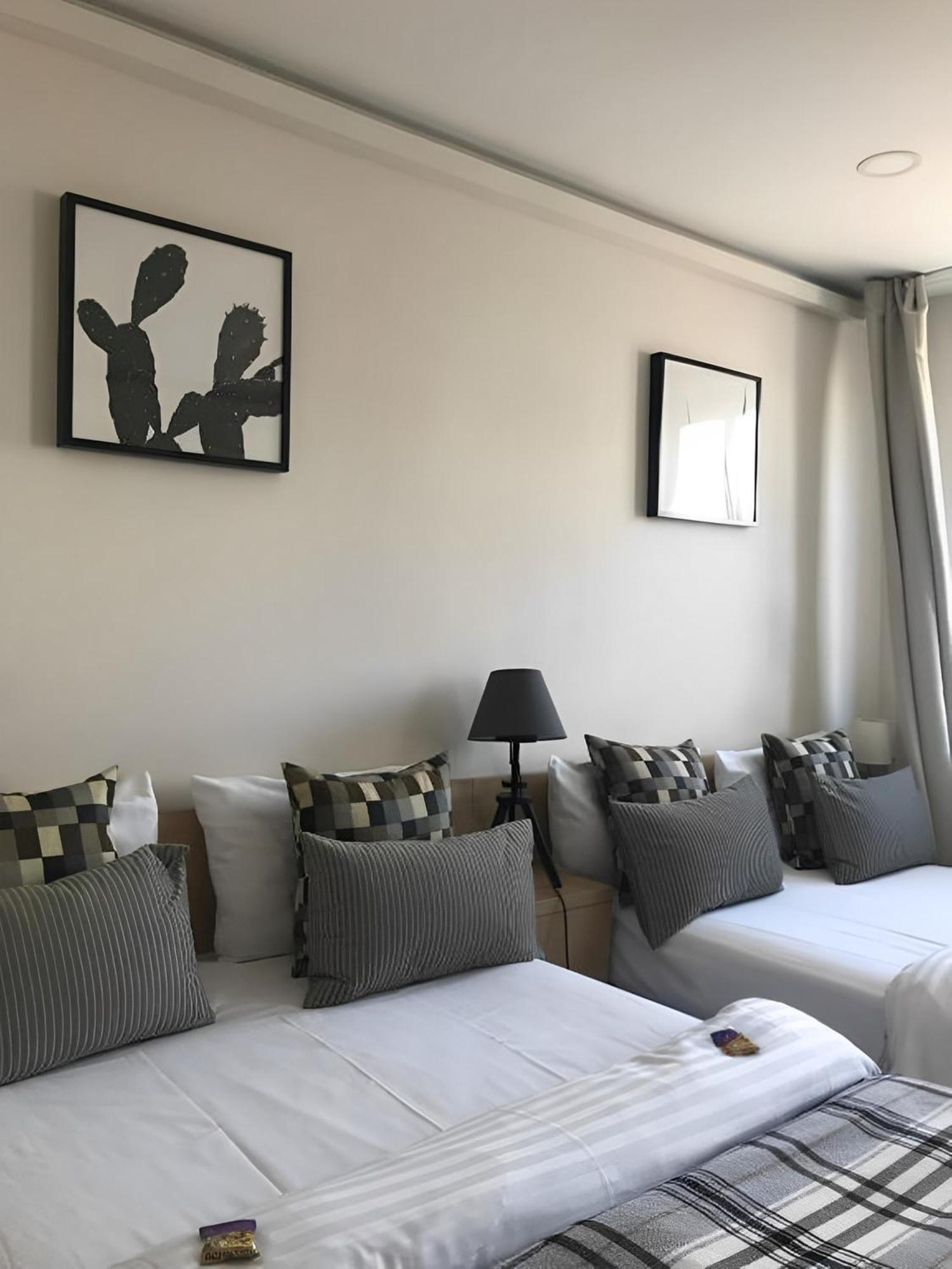 Standard Quadruple Room,637585380:JPEG