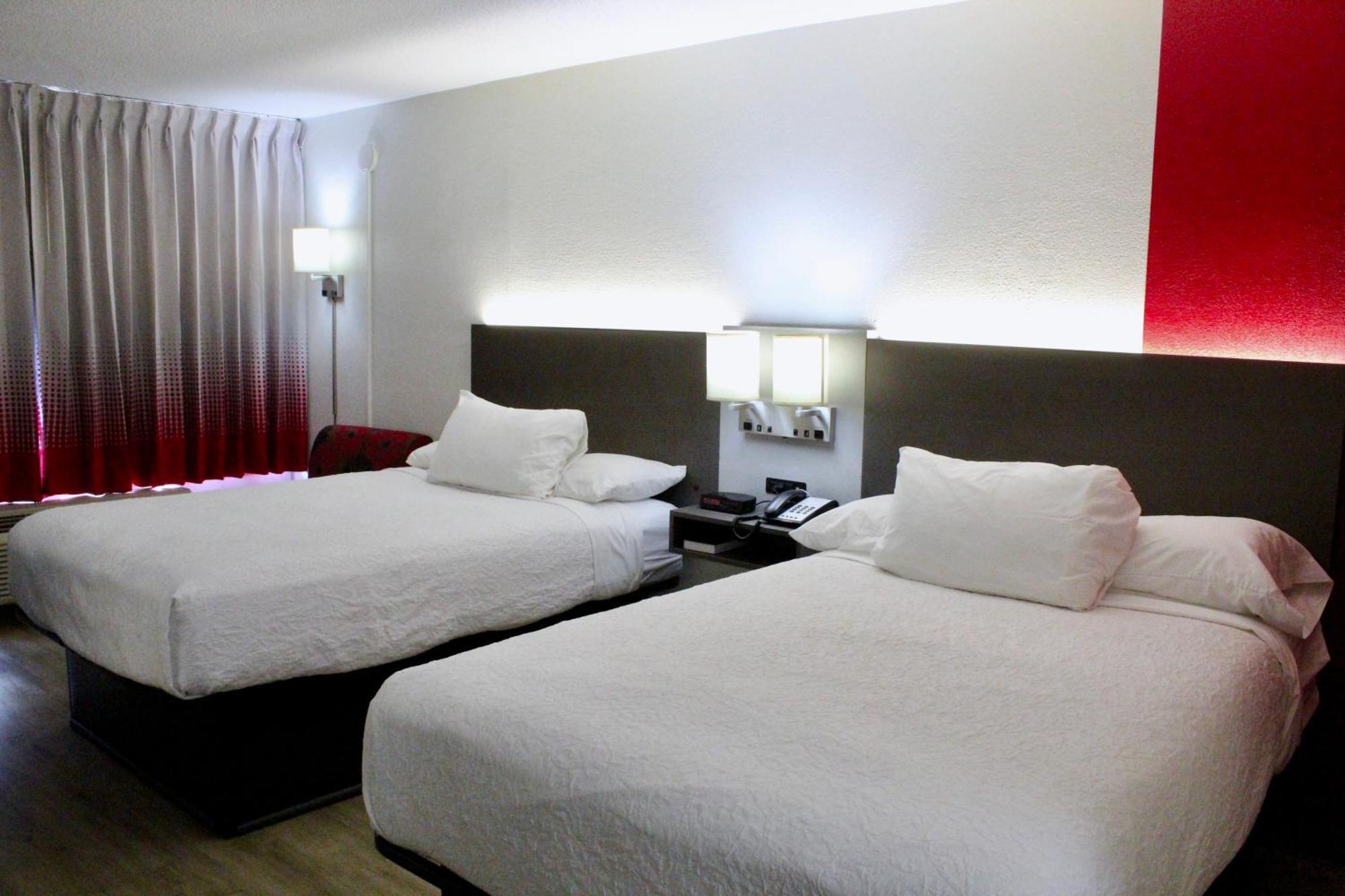 Double Room Two Double Beds Mobility Access or Non-Smoking,1556299303:JPEG