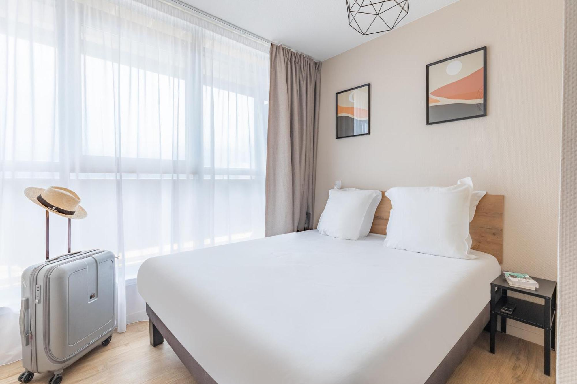 Two-Bedroom Apartment,1556383183:JPEG
