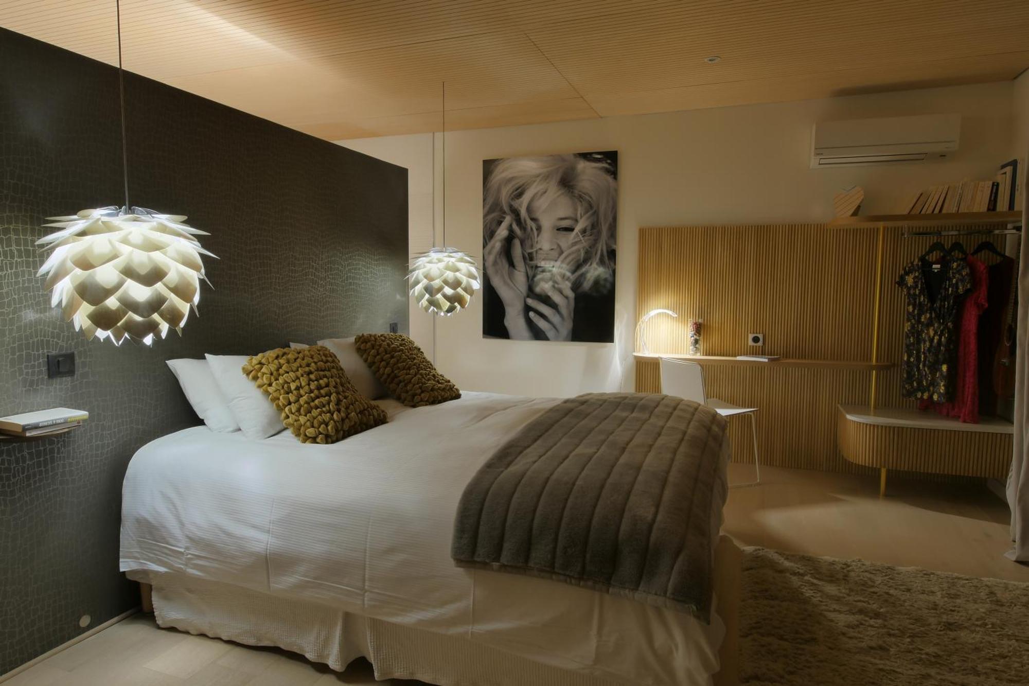 King Room Spa Bath