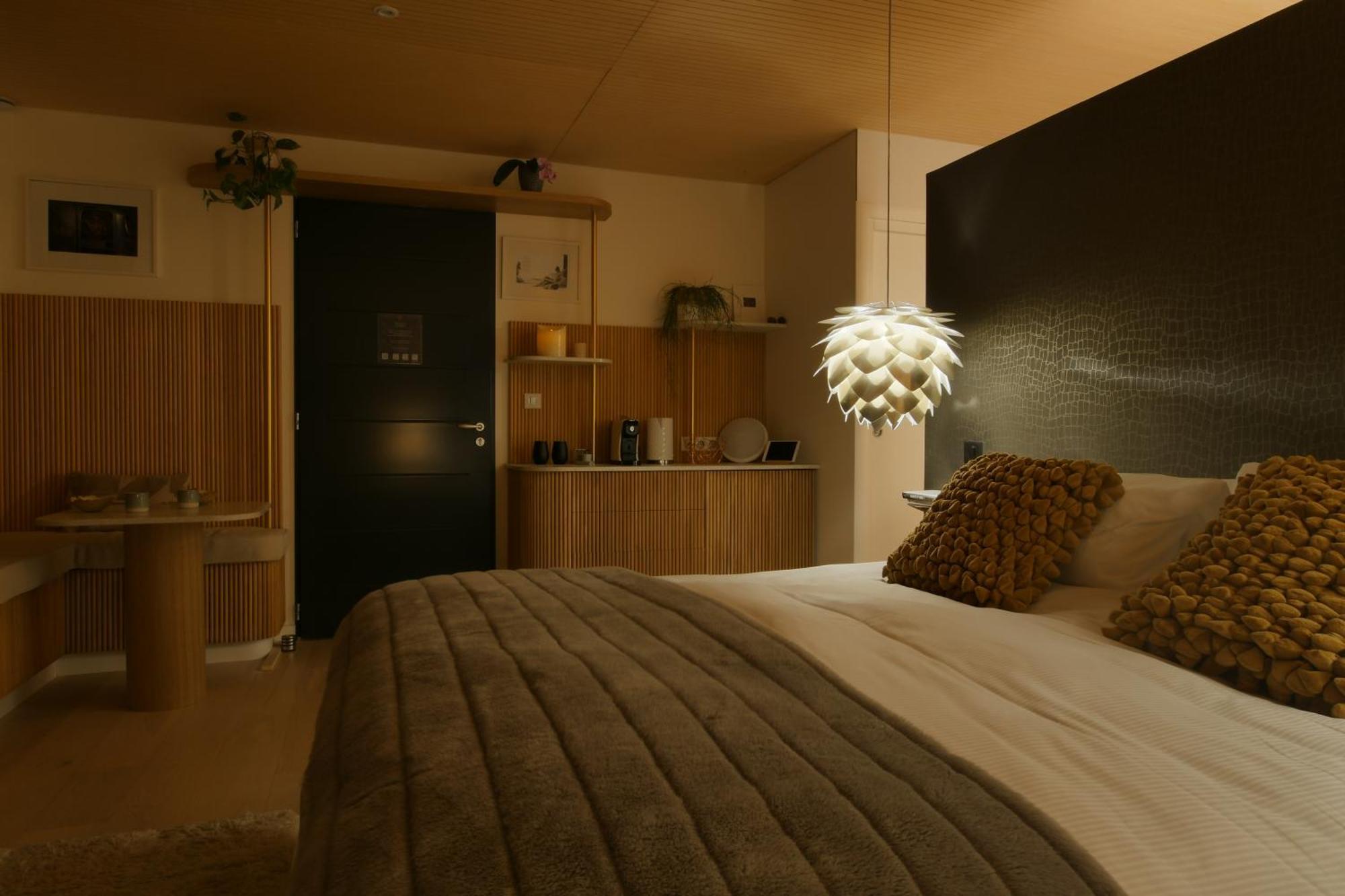 King Room Spa Bath