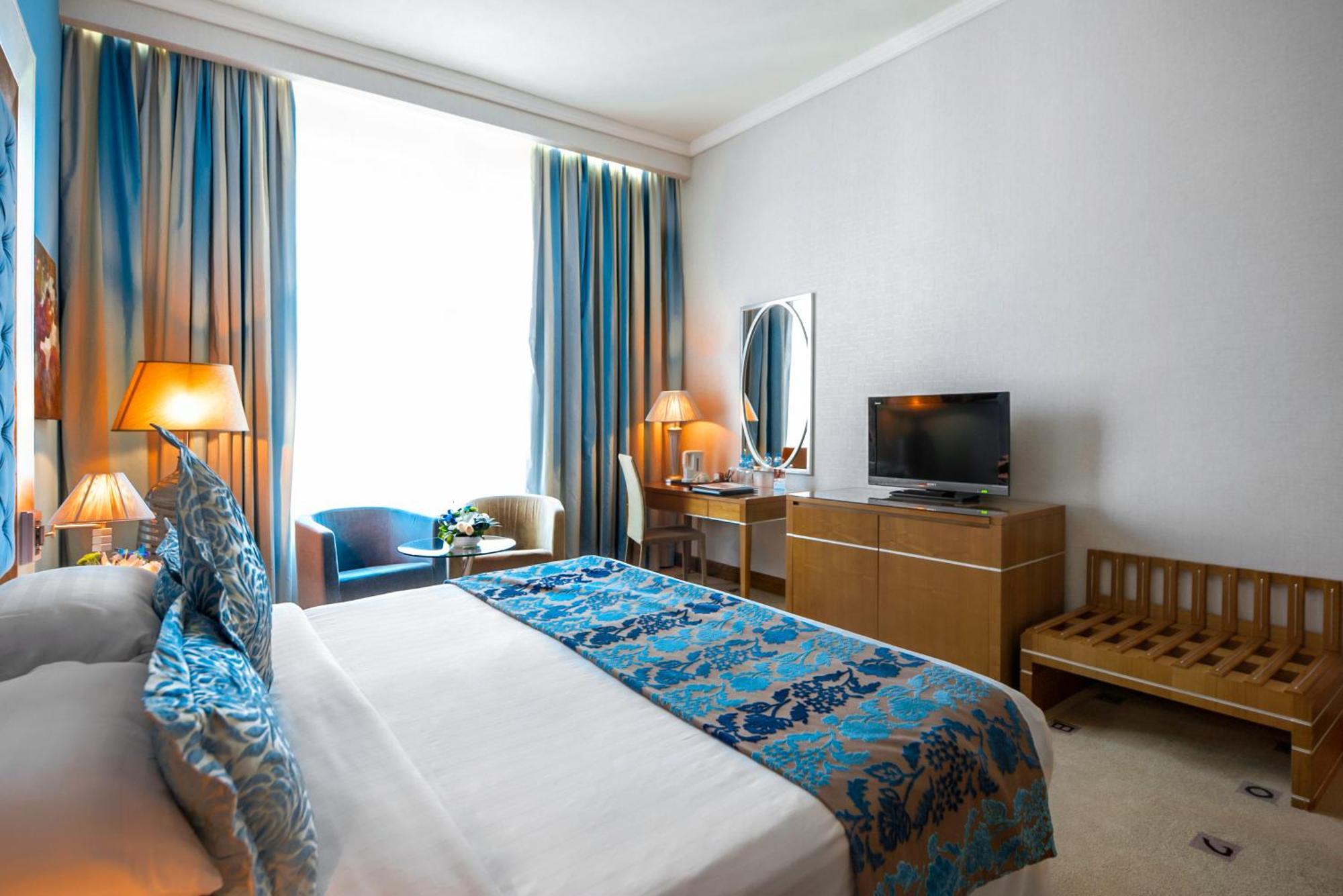 Executive Suite City View