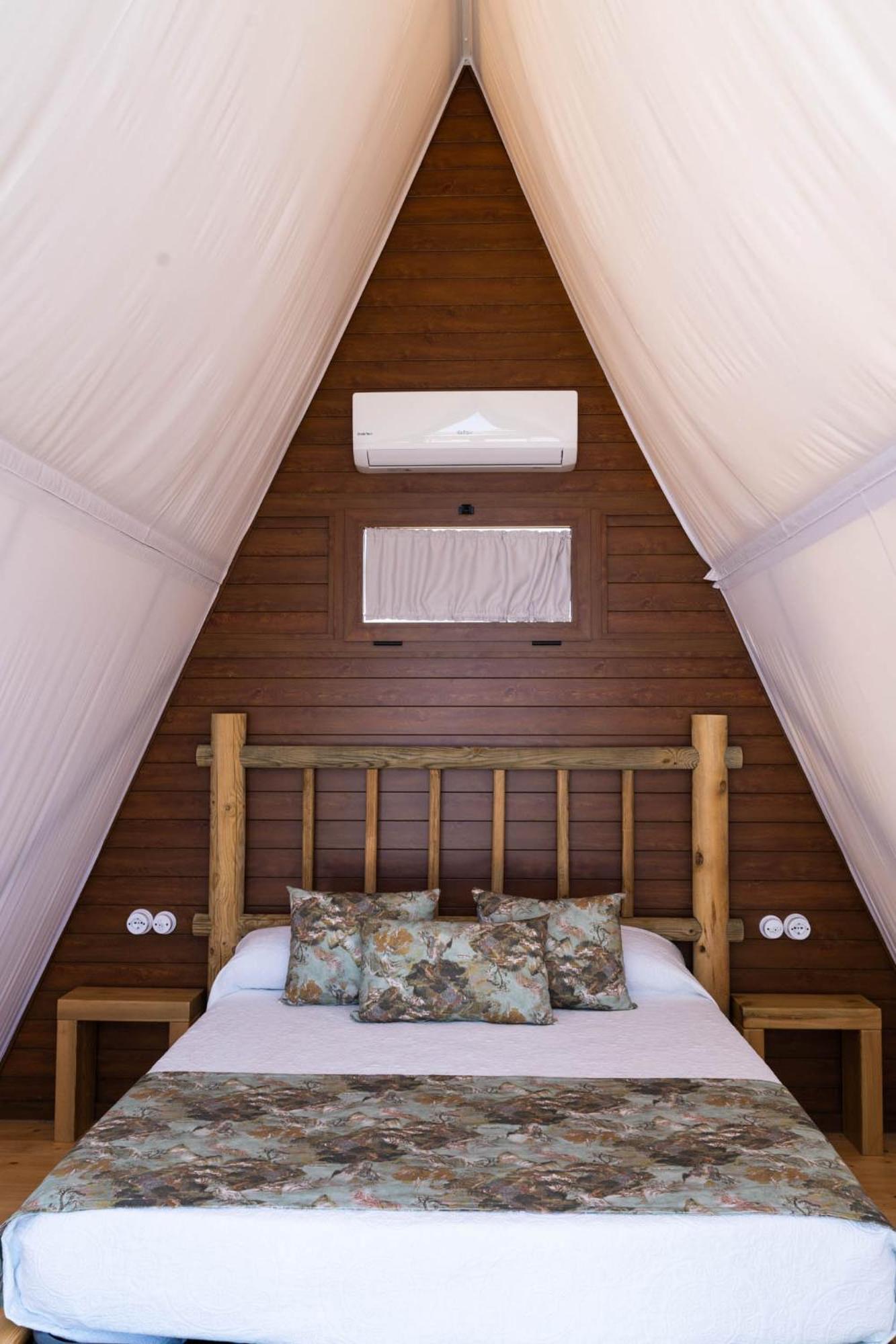 Deluxe Cabana Garden View