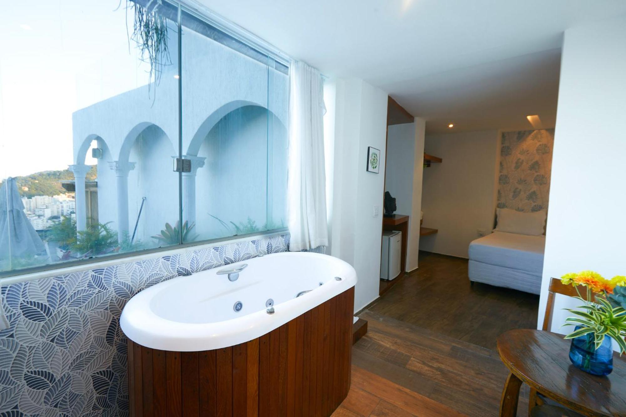 Standard Double Suite