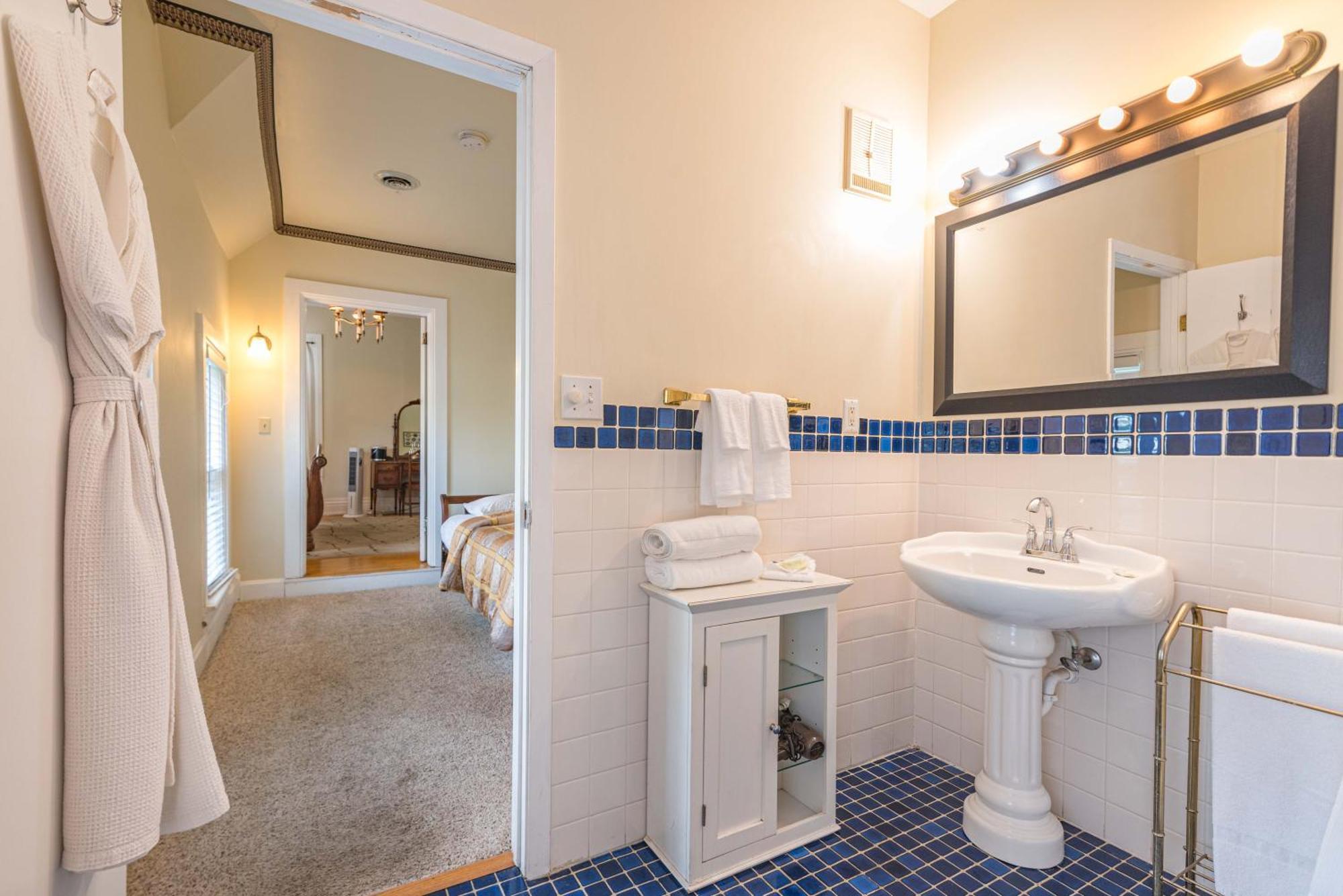 Master Suite,1425583546:JPEG