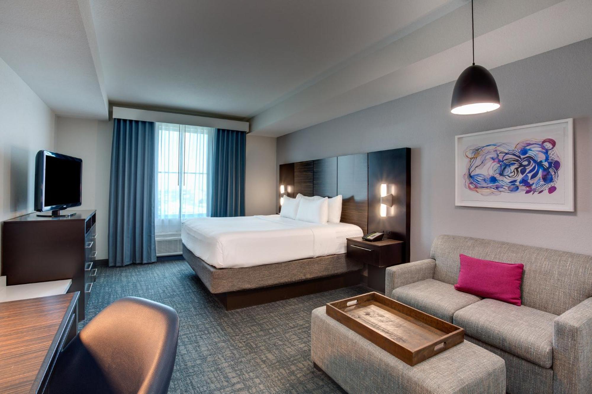 Standard King Room