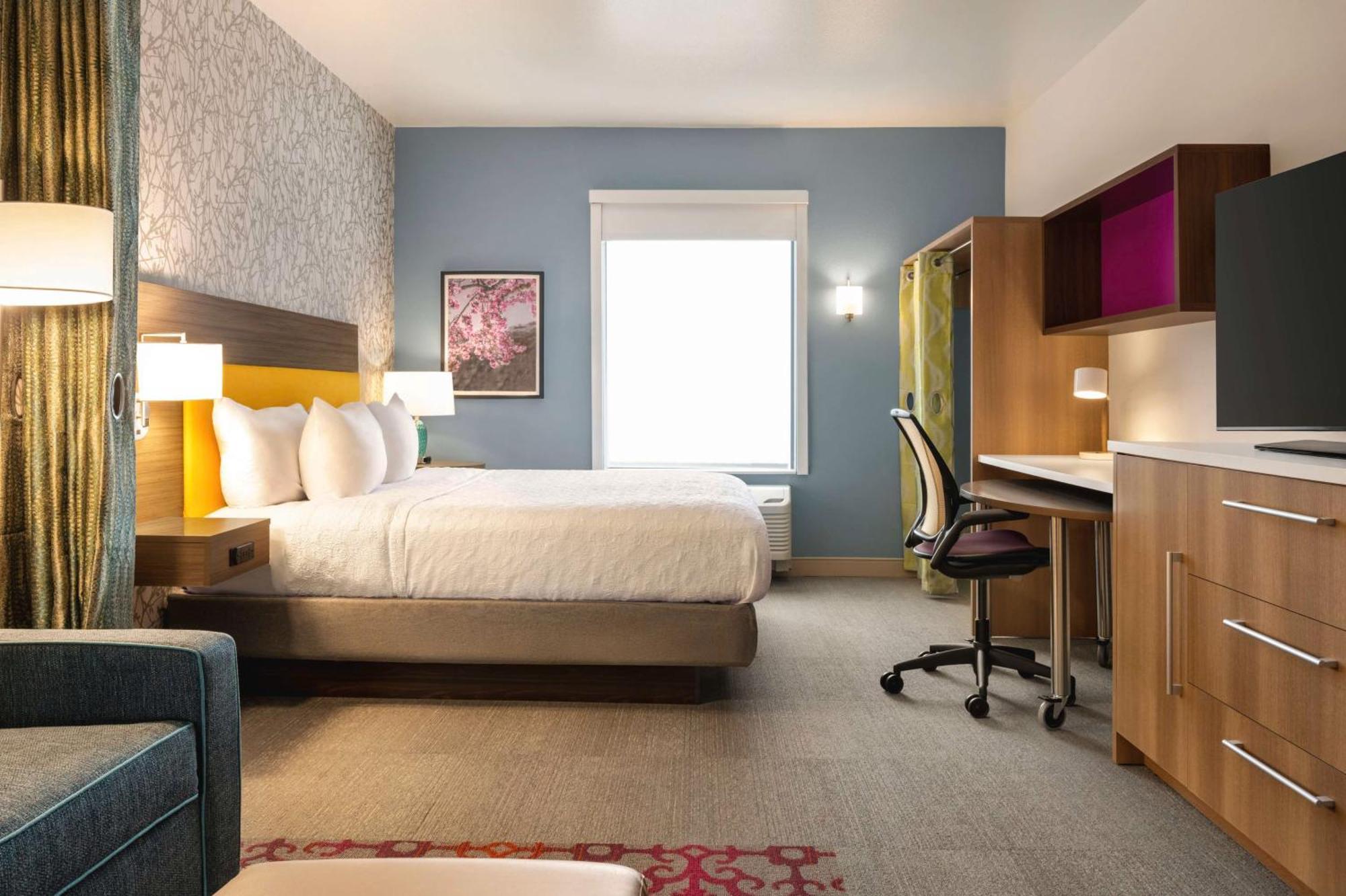 King Studio Suite