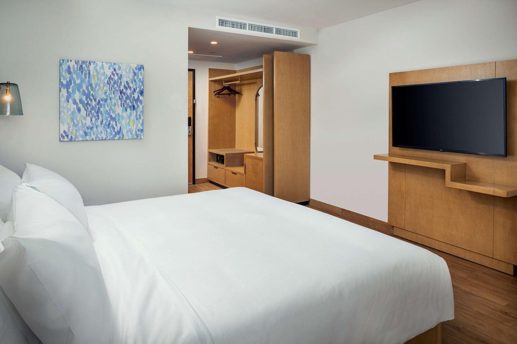 Premium King Room