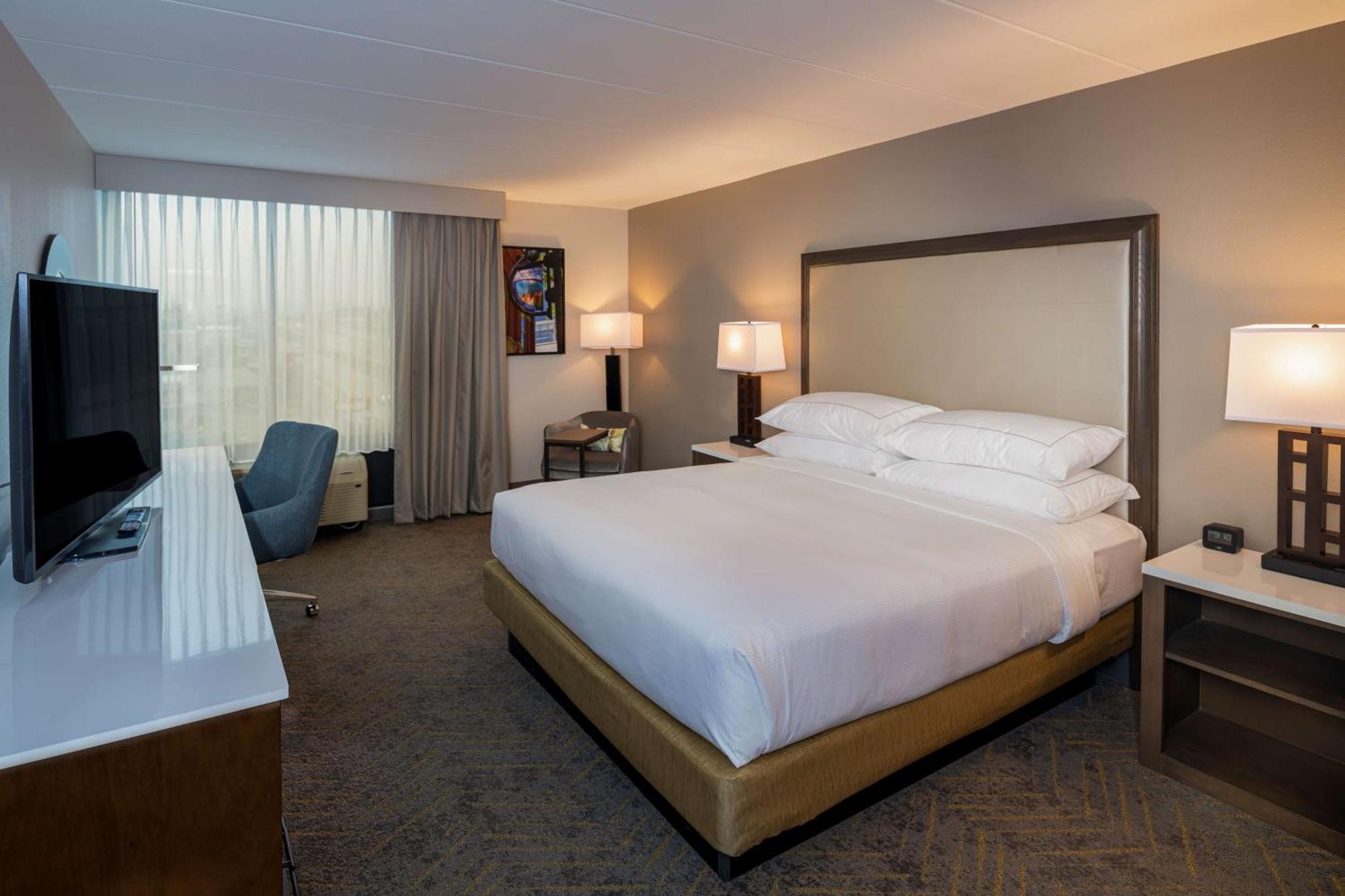 King Room,1557074383:JPEG