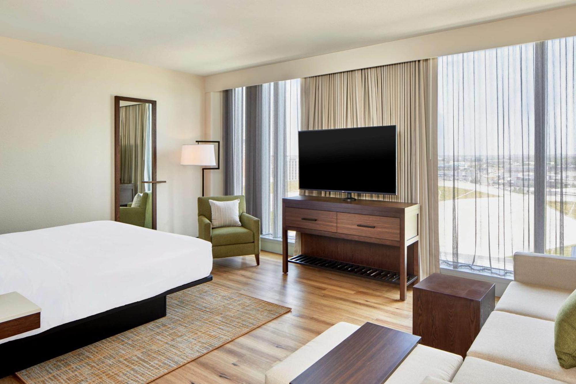 King Studio Suite