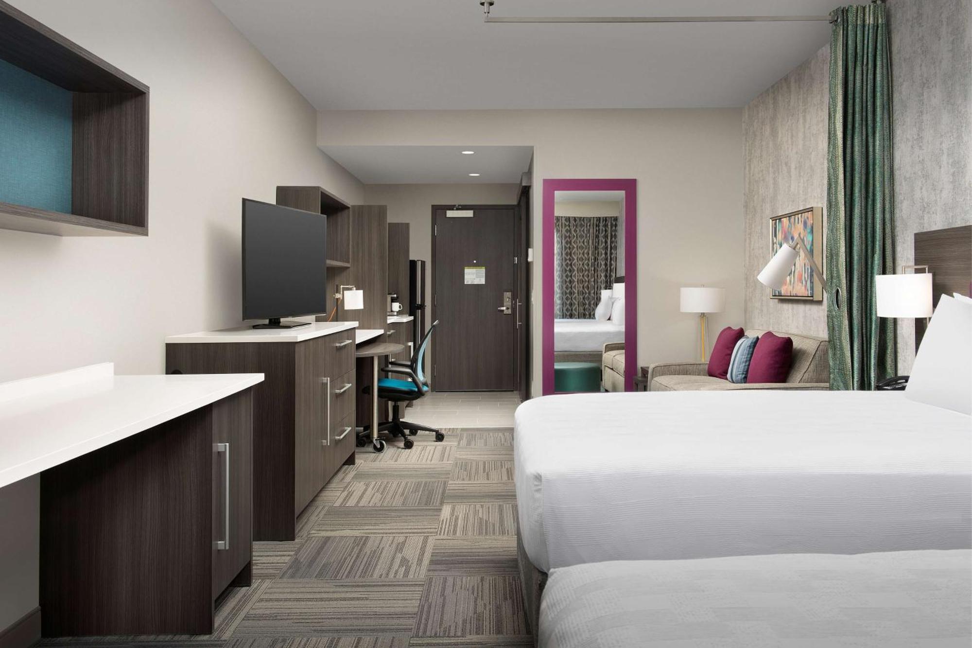Queen Studio Two Queen Beds Non-Smoking