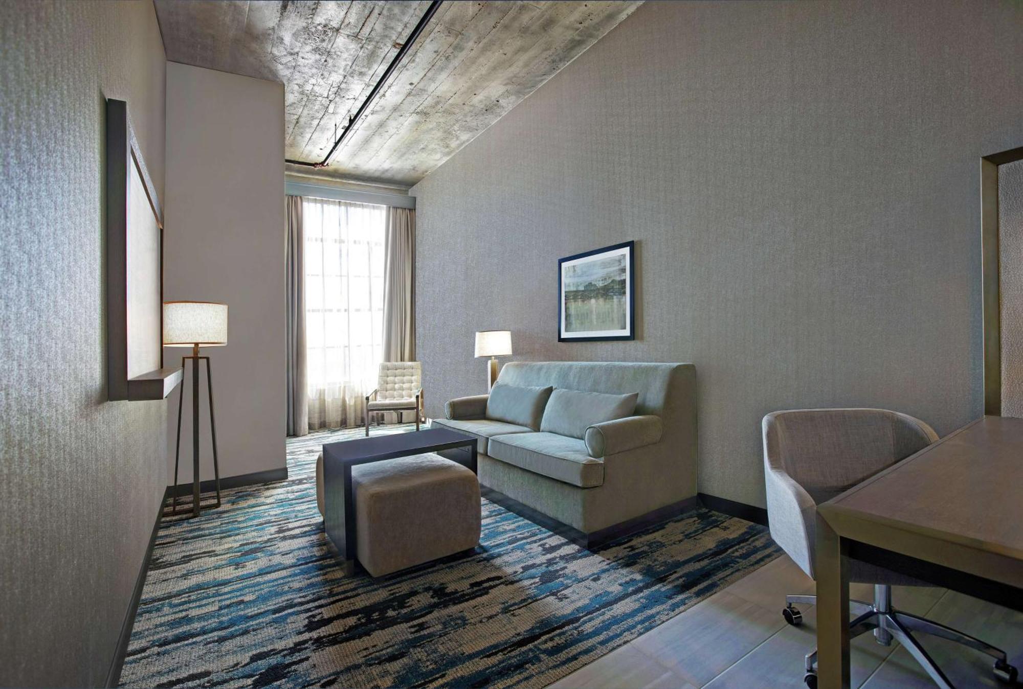 Two-Room Queen Suite Two Queen Beds