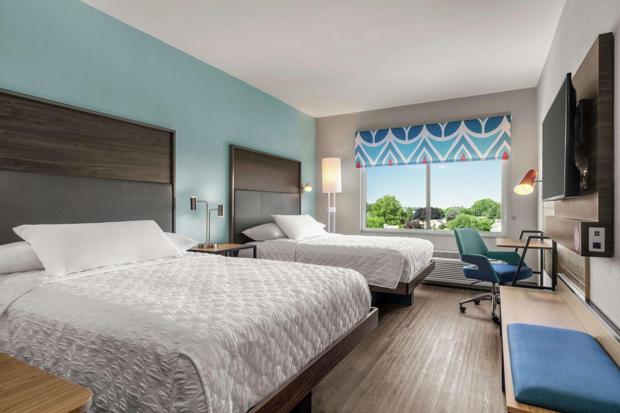 Queen Room Two Queen Beds