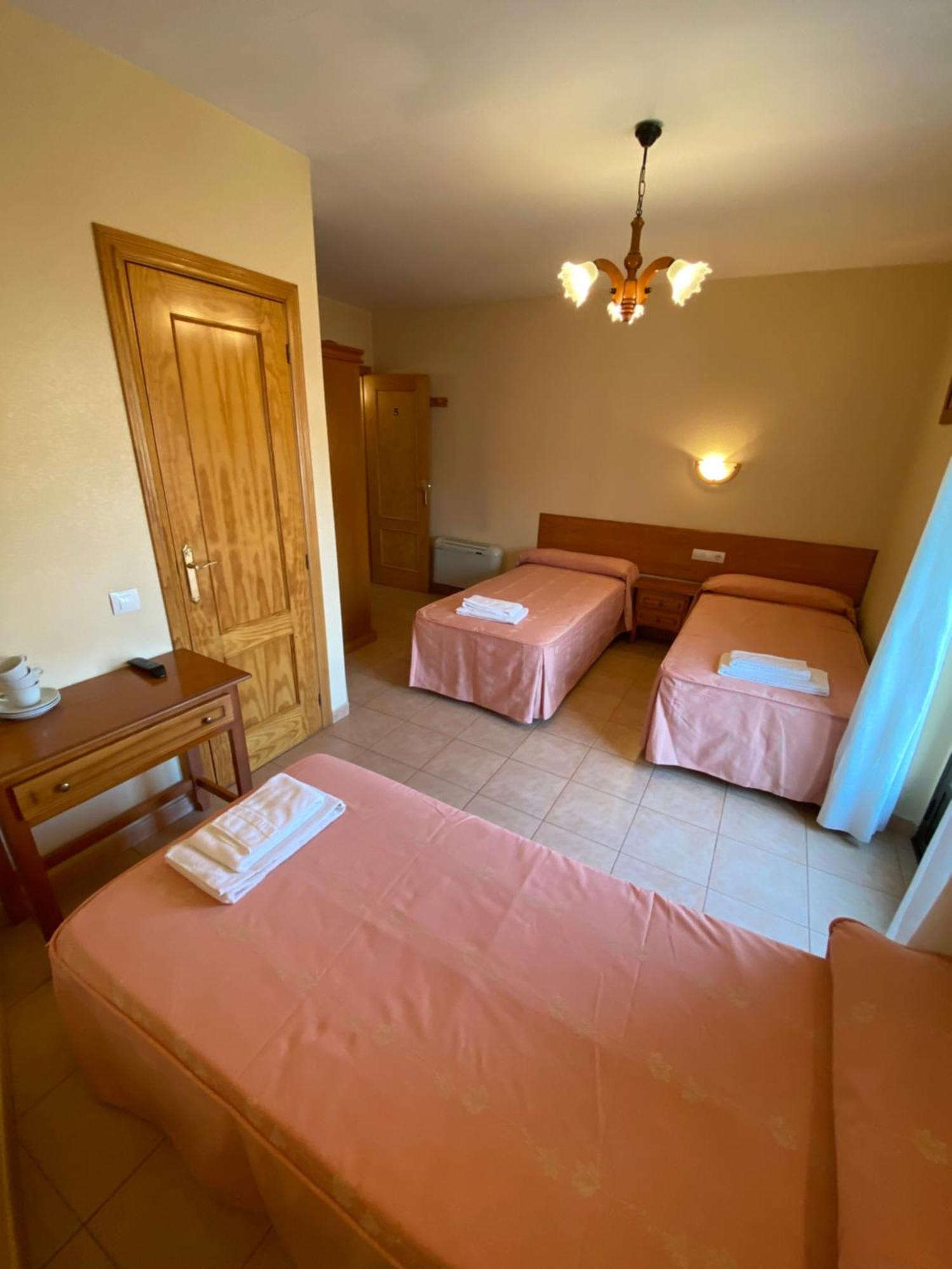 Triple Room Private Bathroom