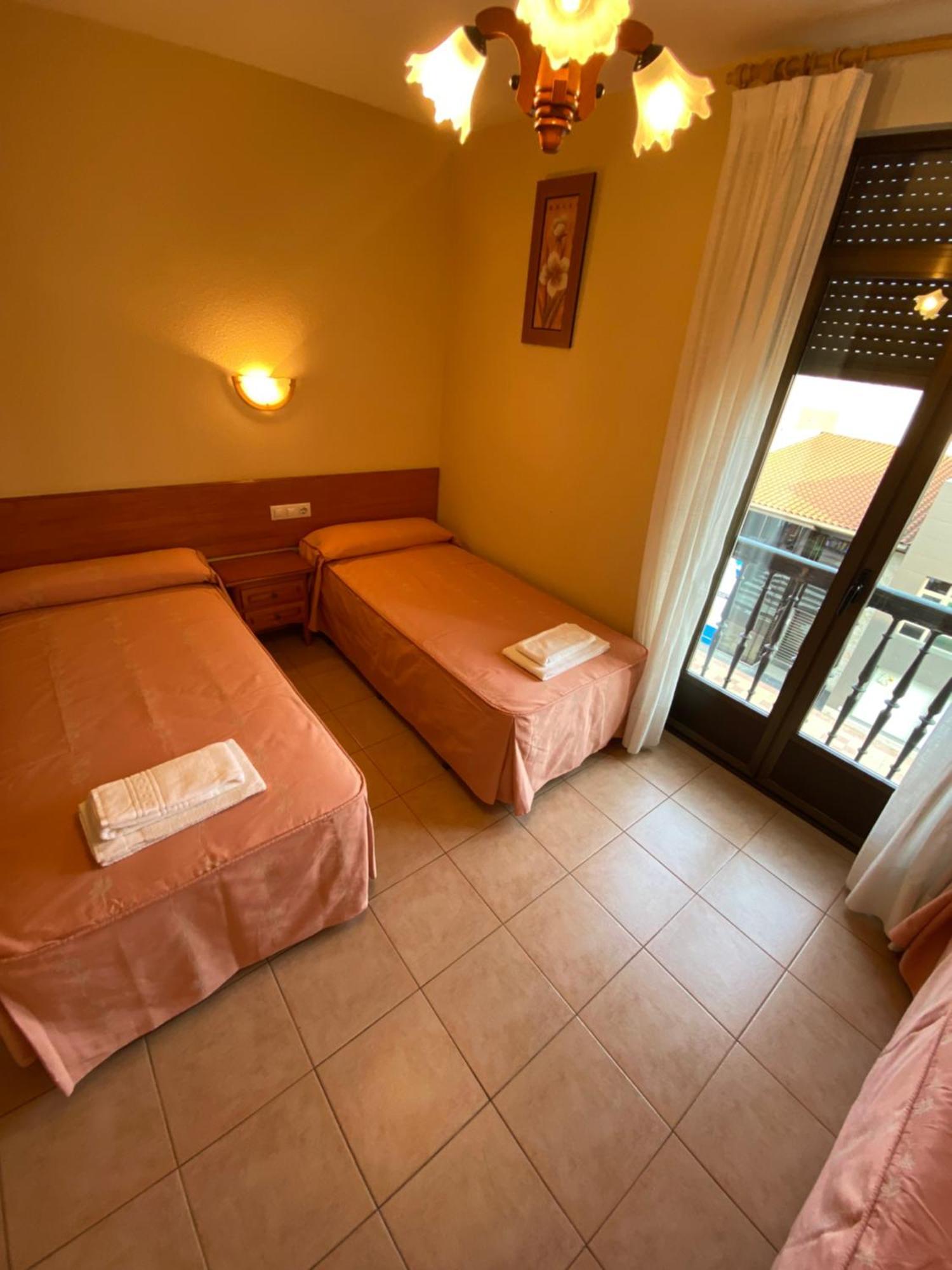 Triple Room Private Bathroom