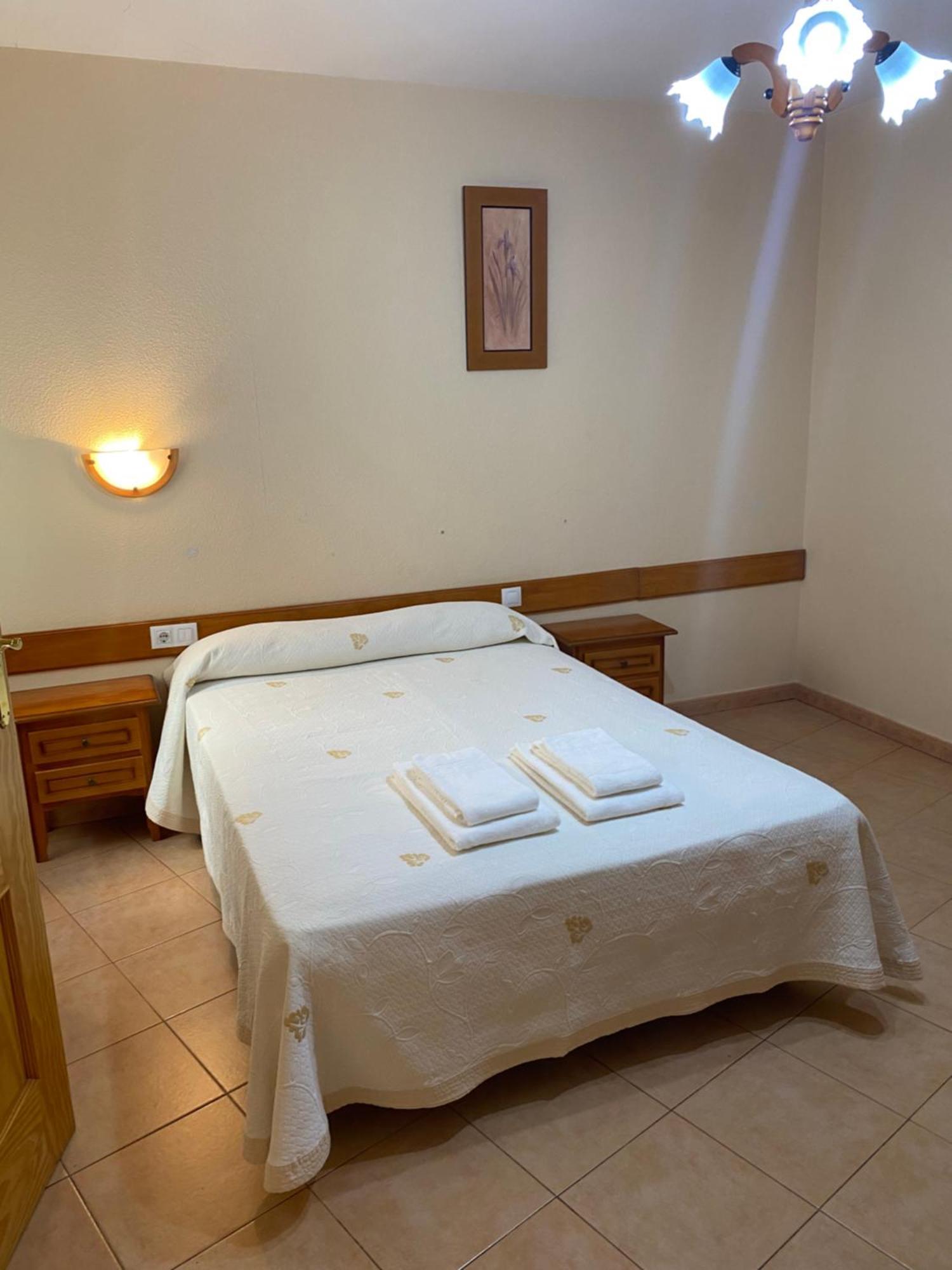 Double Room Private Bathroom