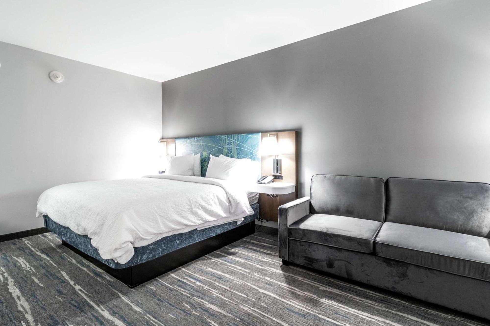 King Room with Sofa Bed