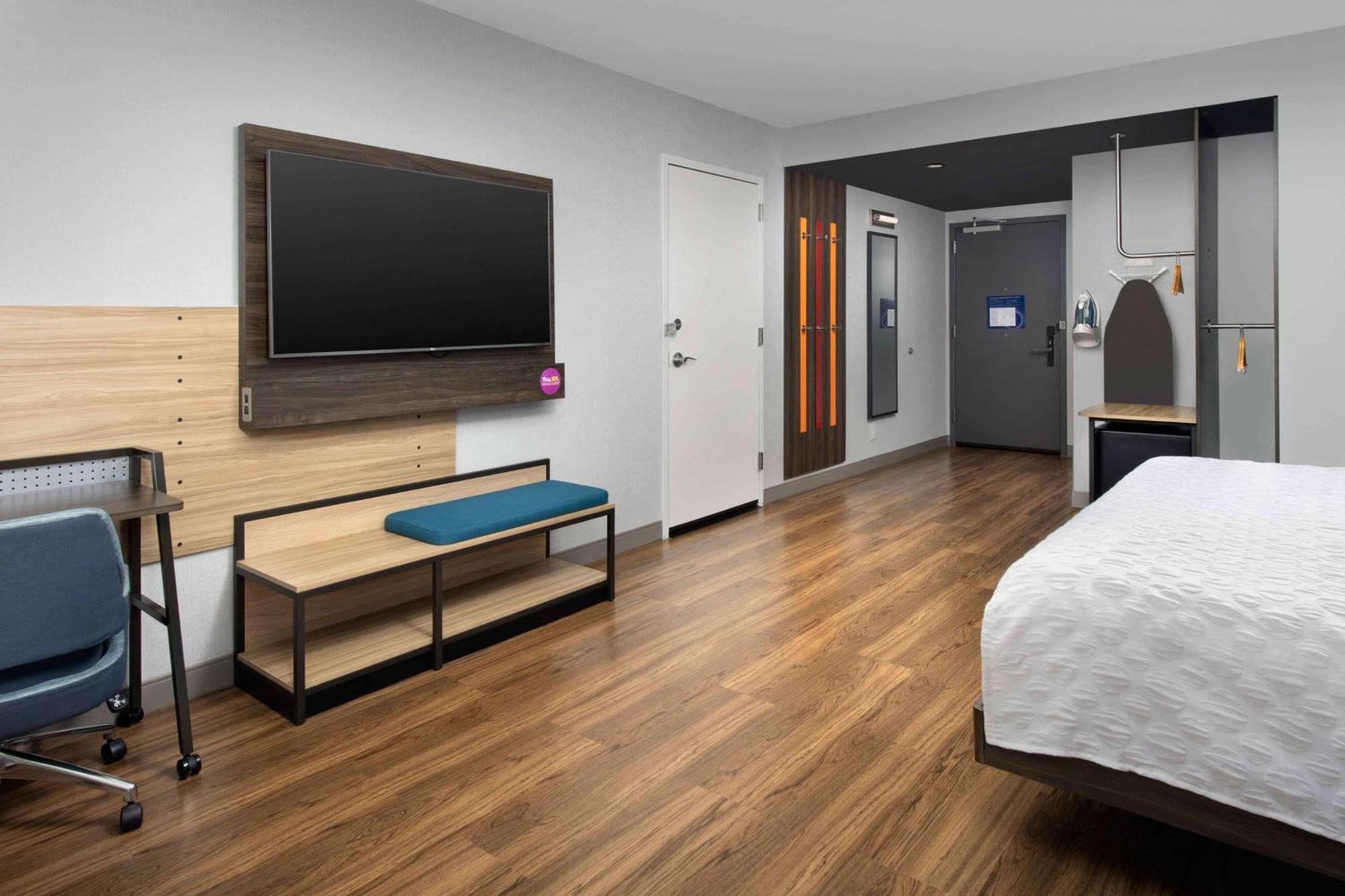 King Room Hearing Access