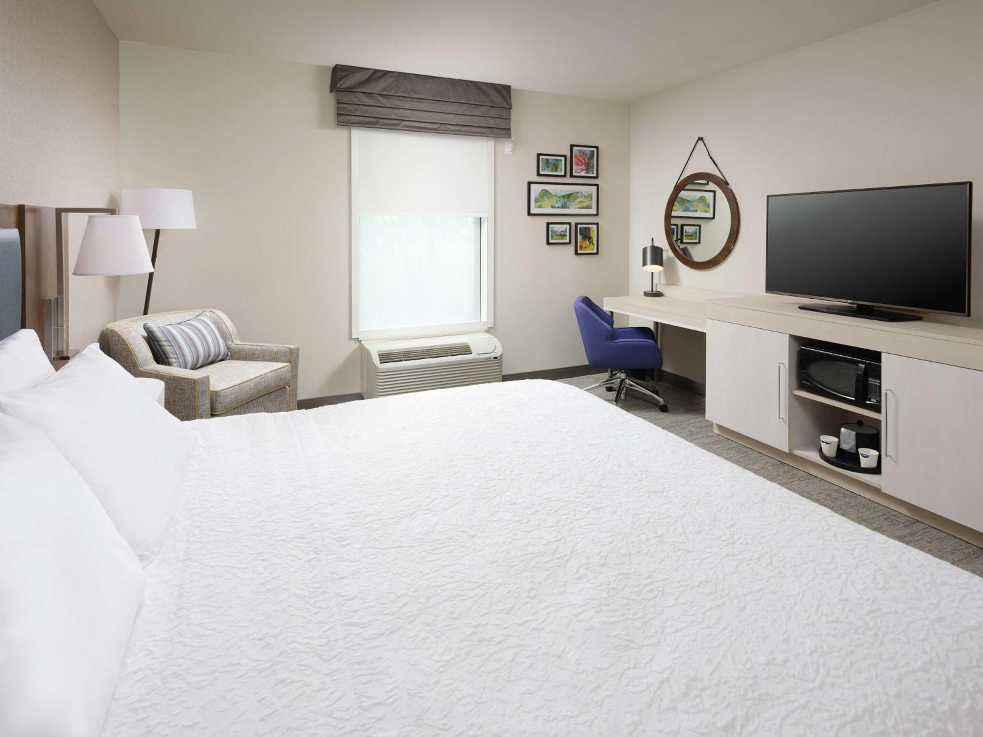King Room,1557372304:JPEG
