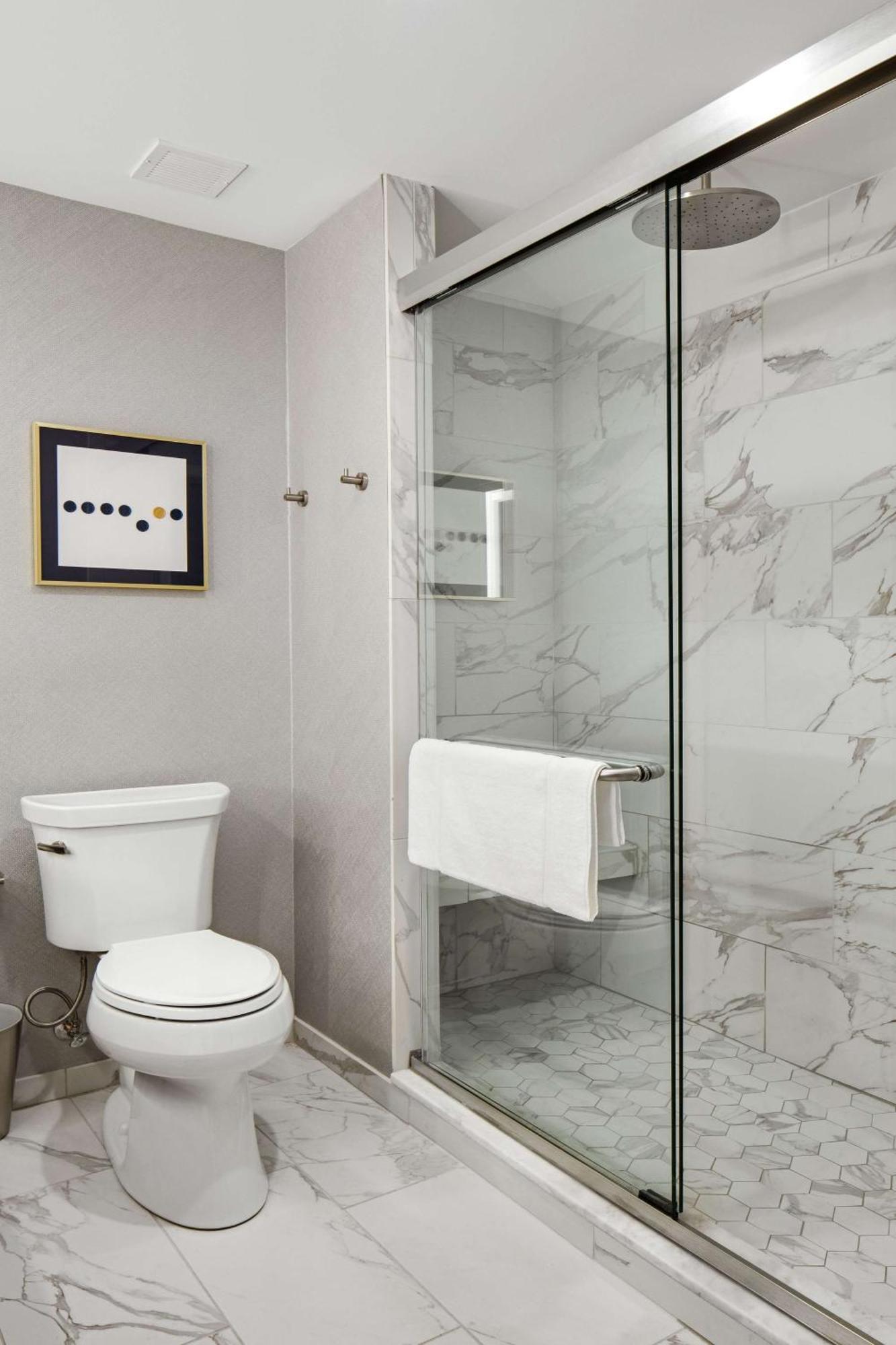 King Room Rainspa Shower