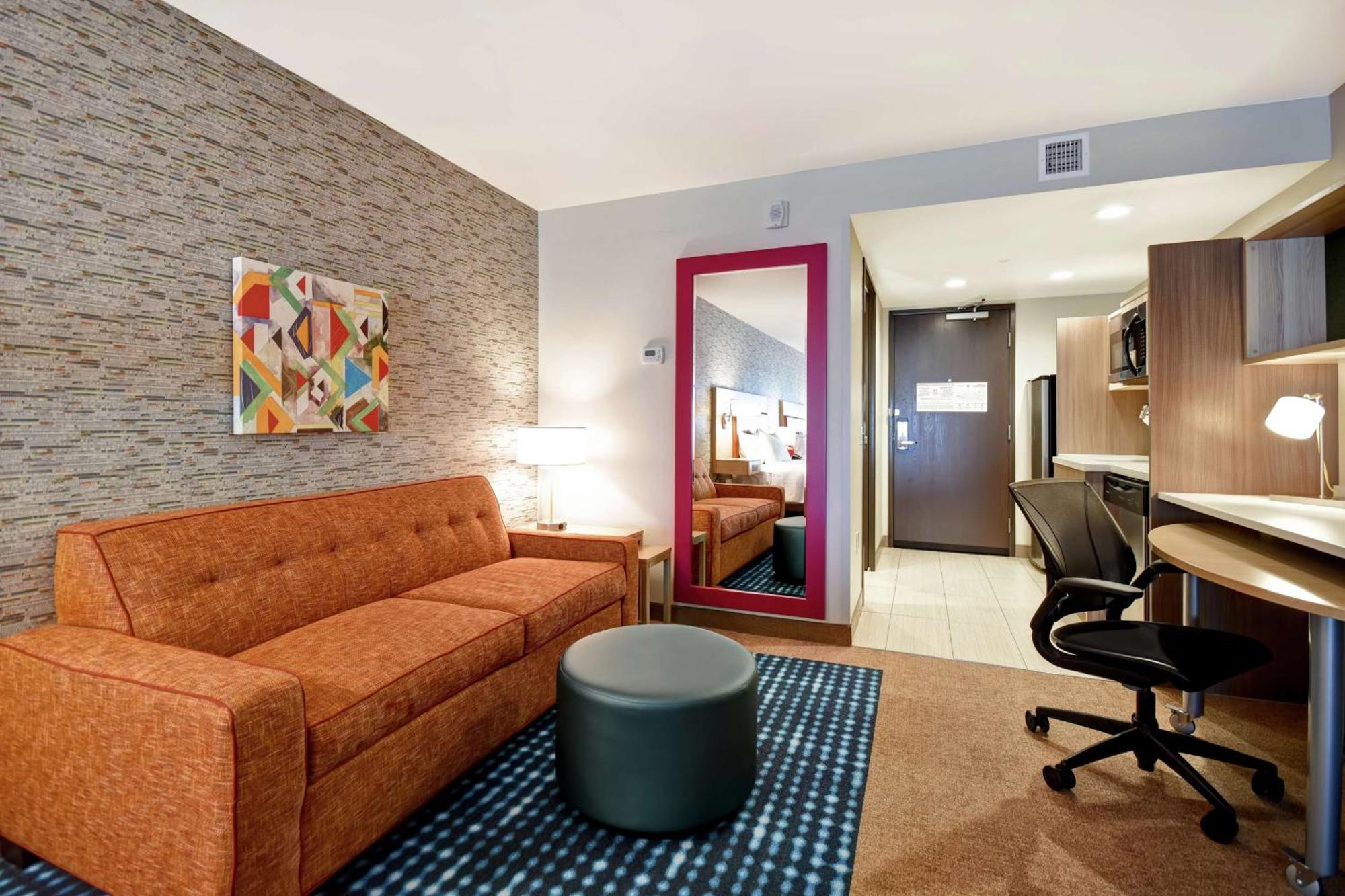 Queen Studio Two Queen Beds Non-Smoking