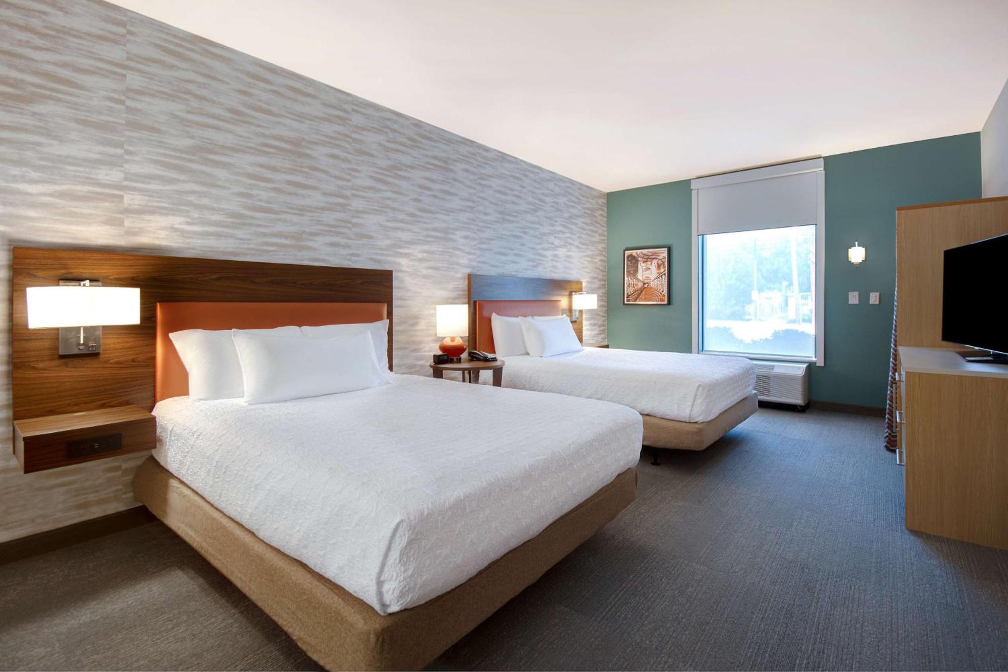 Queen Studio Two Queen Beds Non-Smoking