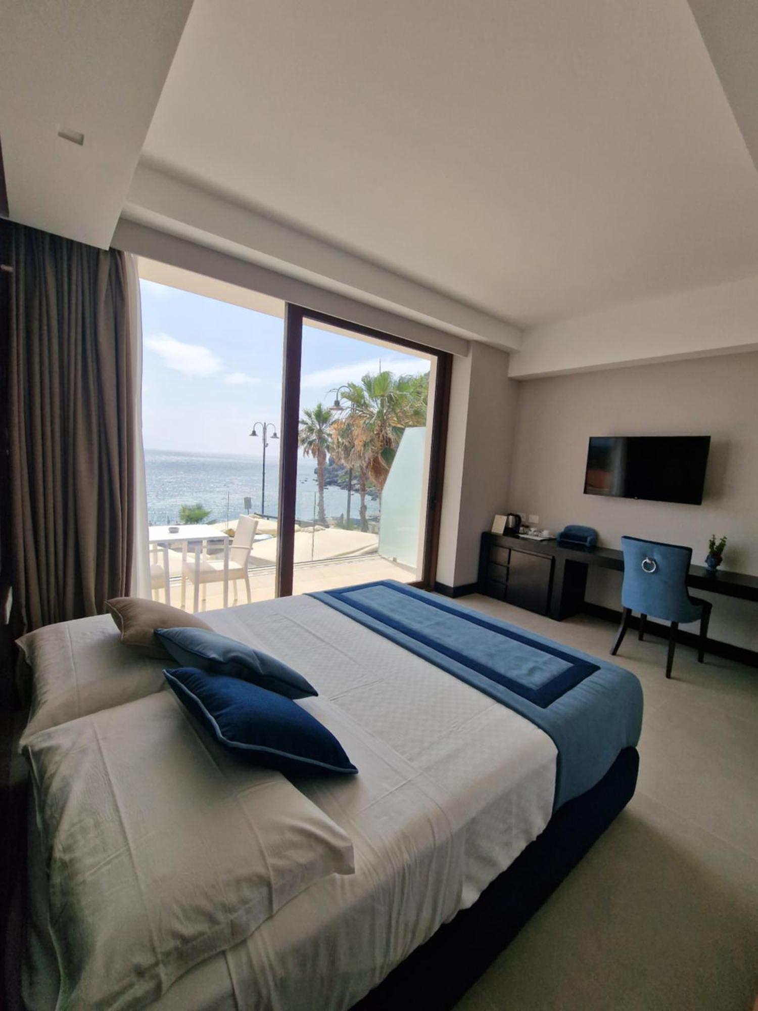 Superior Double Room Sea View