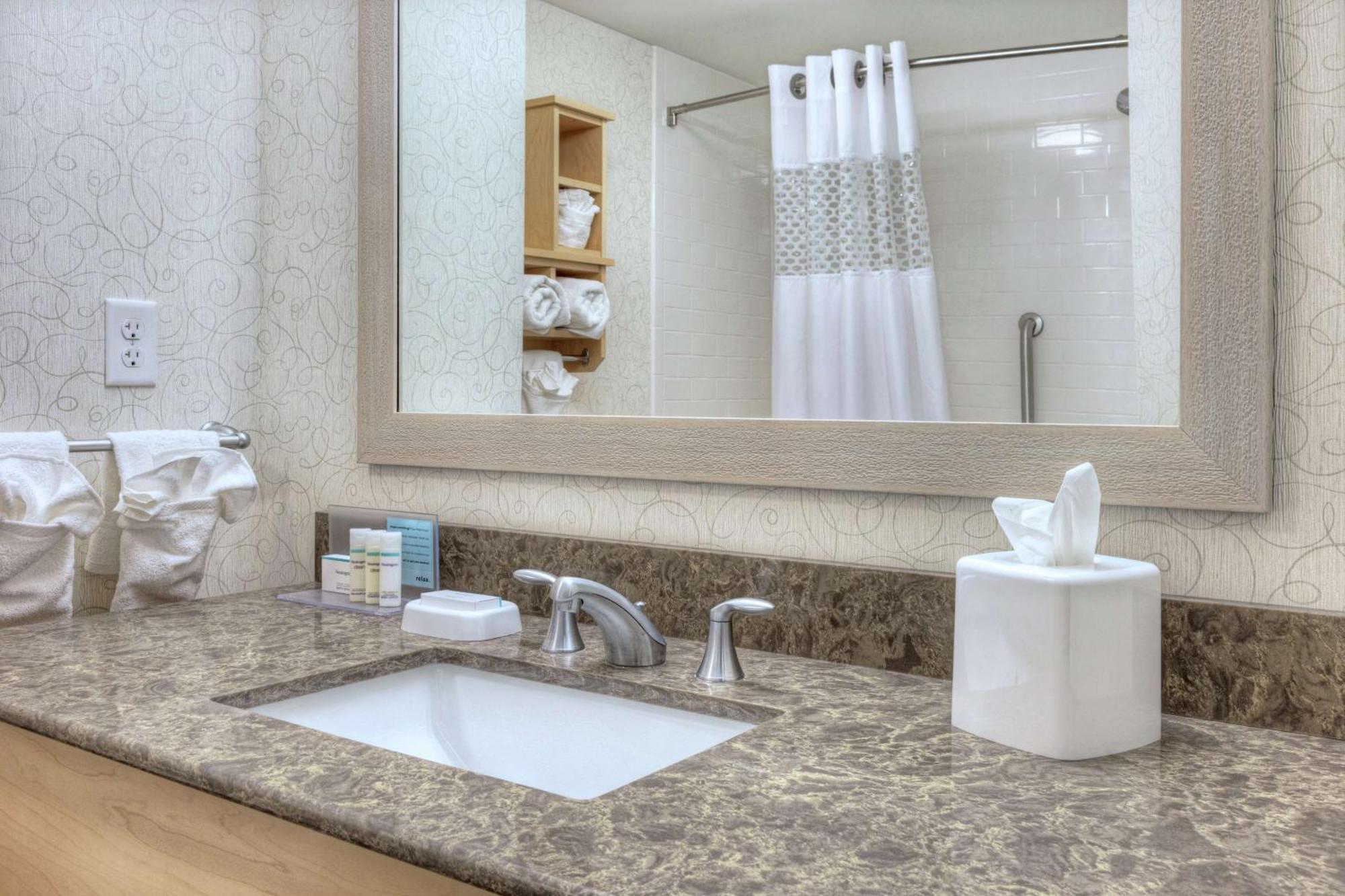 Queen Room Two Queen Beds Ocean View