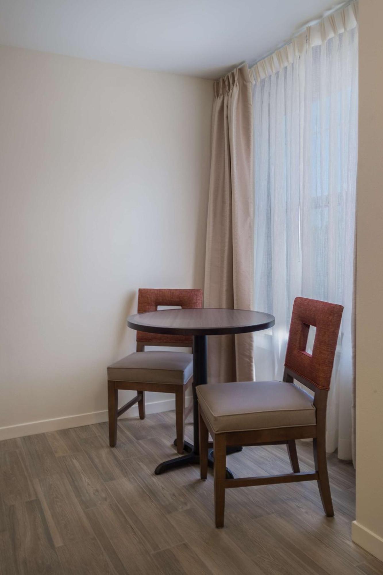 Queen Studio Suite with Two Queen Beds - Non-Smoking
