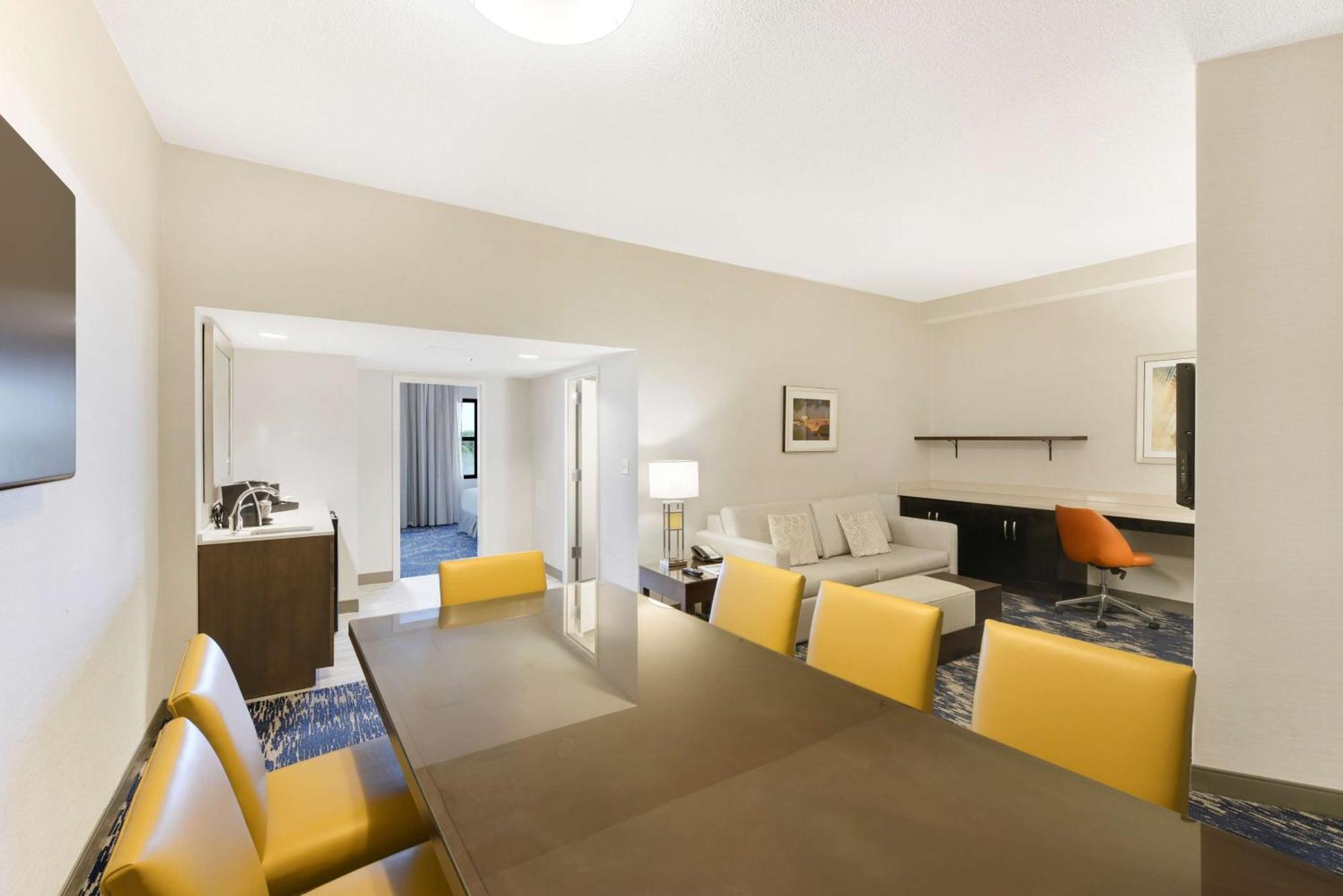 Executive King Suite,1557435751:JPEG