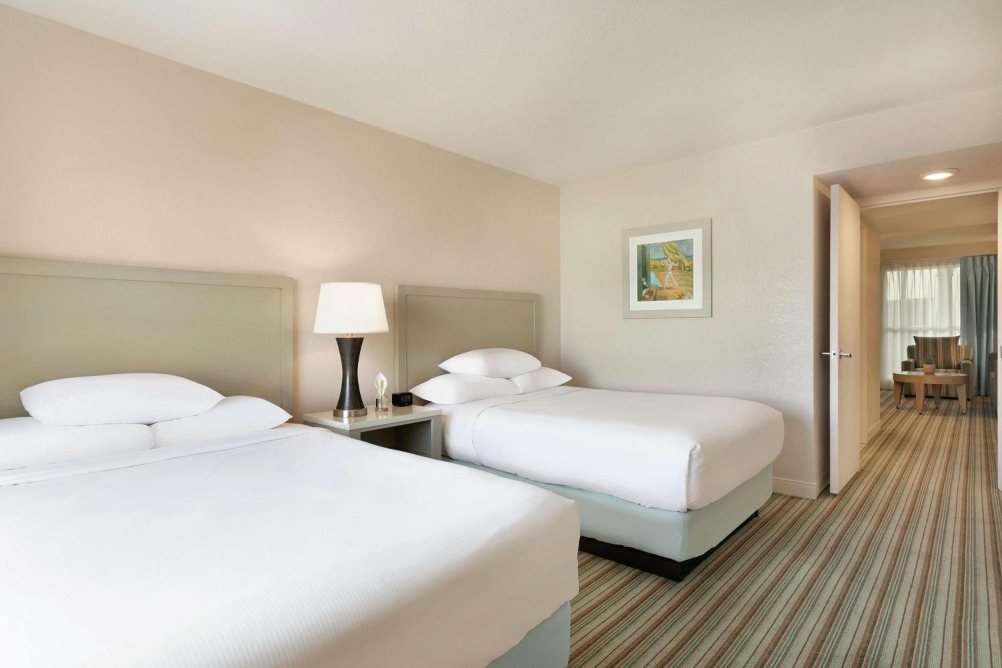Double Suite Two Double Beds High Floor
