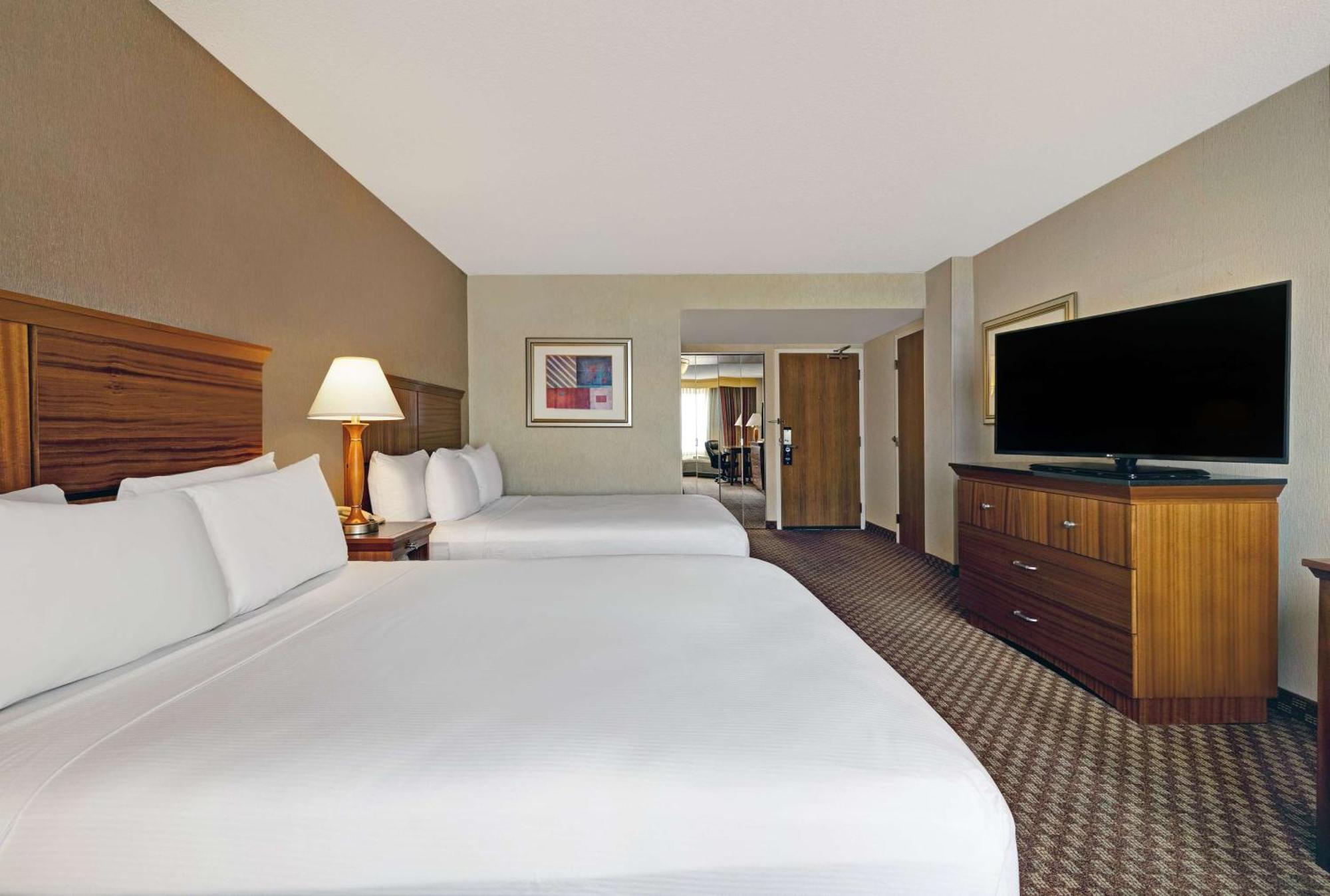 Double Room Accessible w or Tub,1557471616:JPEG
