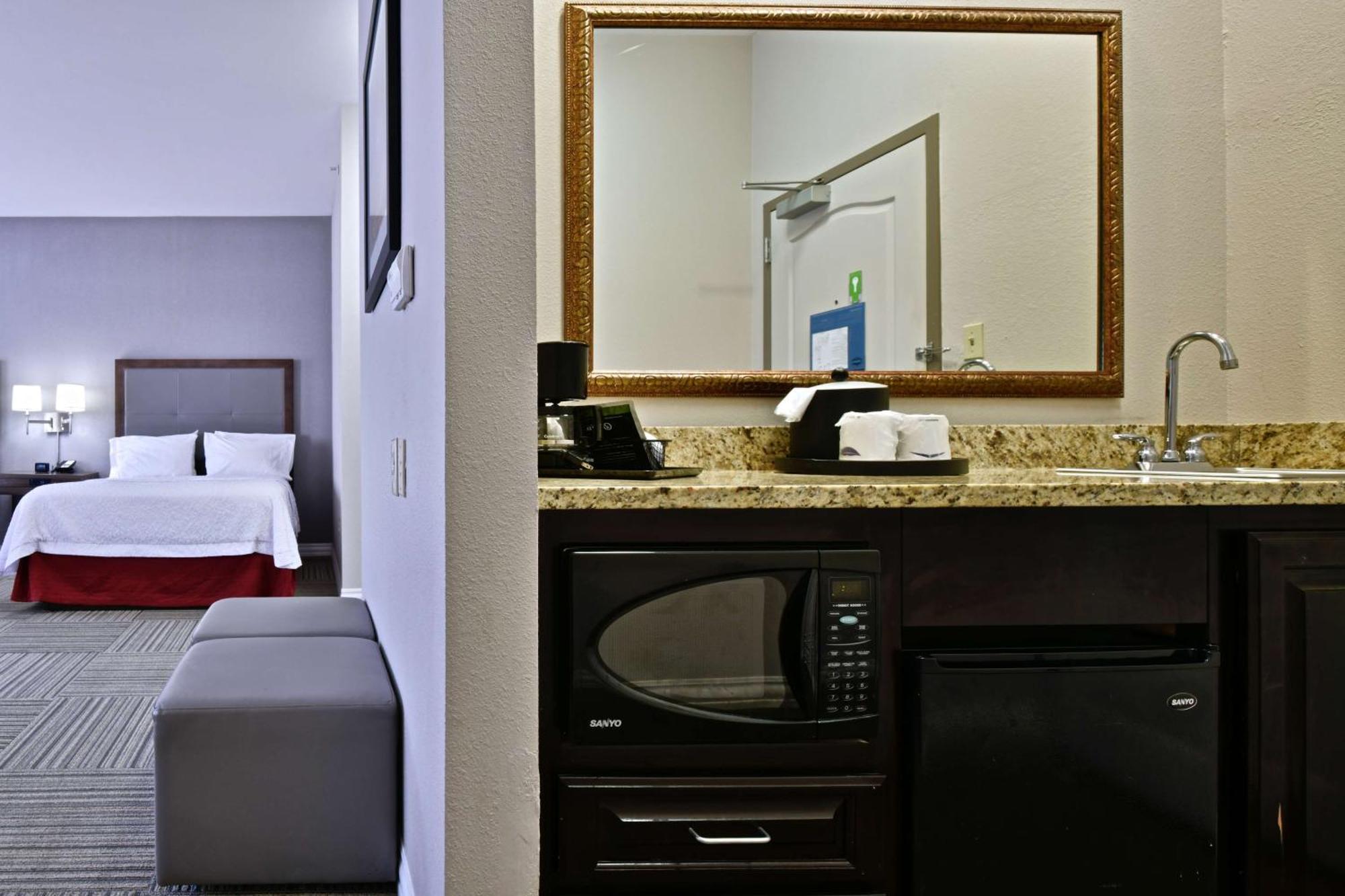 Queen Studio Suite Two Queen Beds Non-Smoking