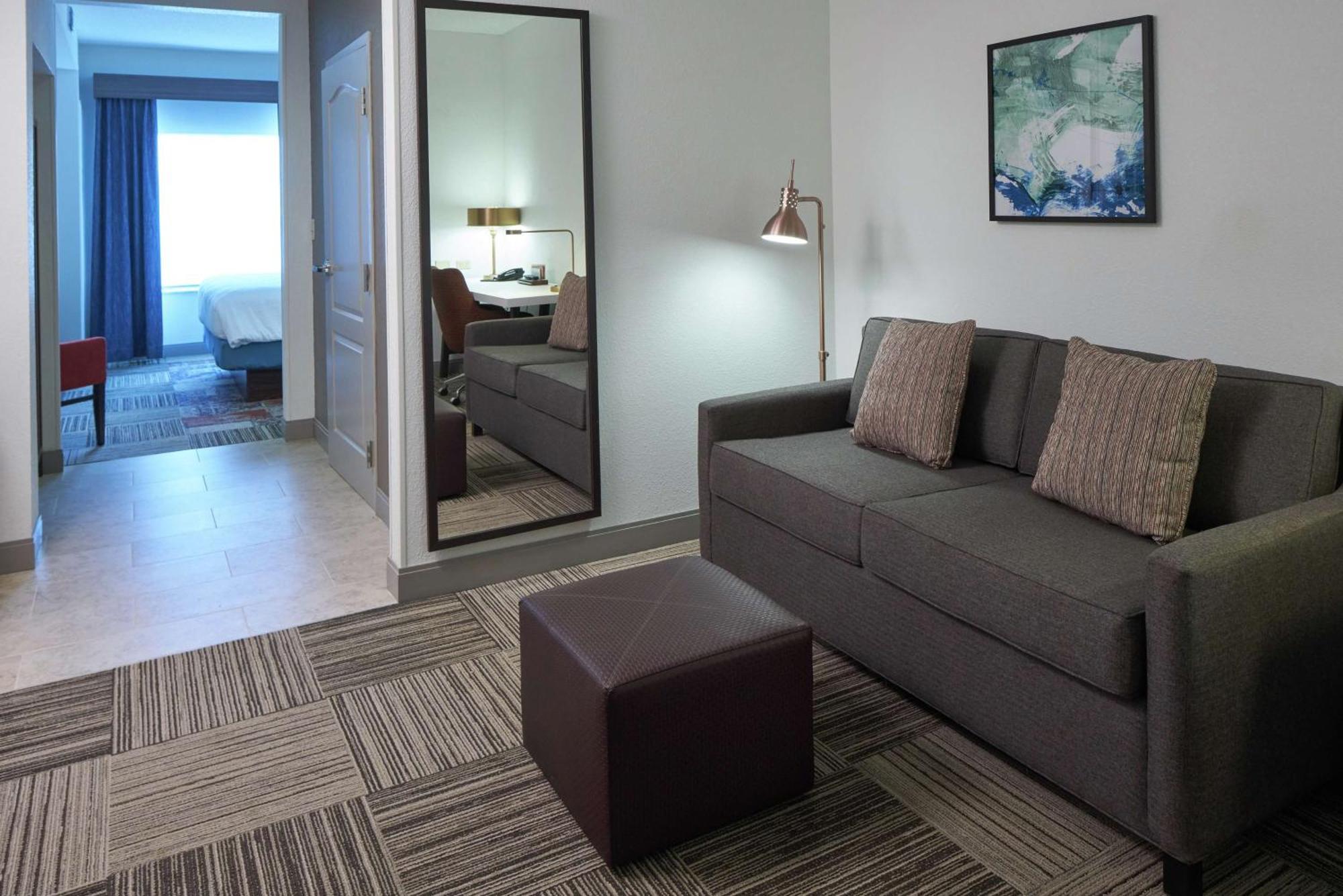 Junior King Suite Seating Area