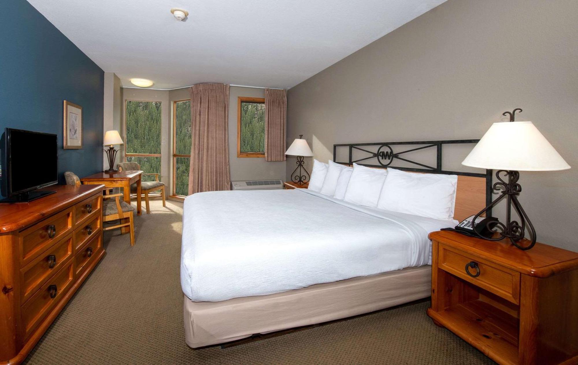 King Room Accessible or Non-Smoking