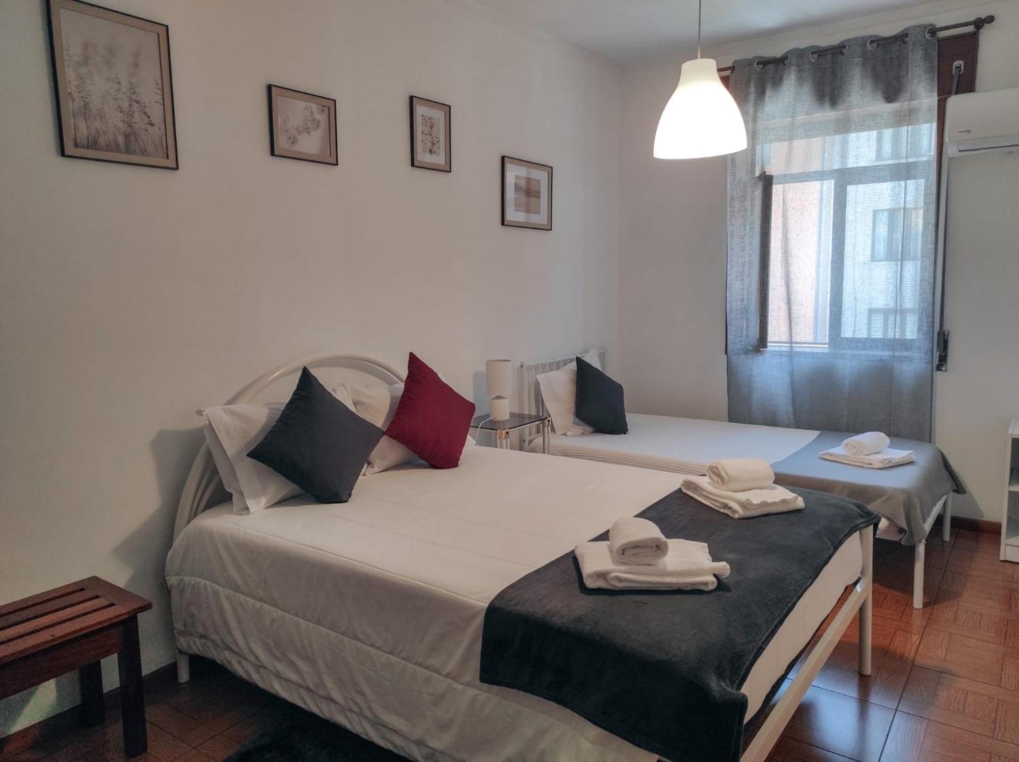 Family Room,1329974519:JPEG
